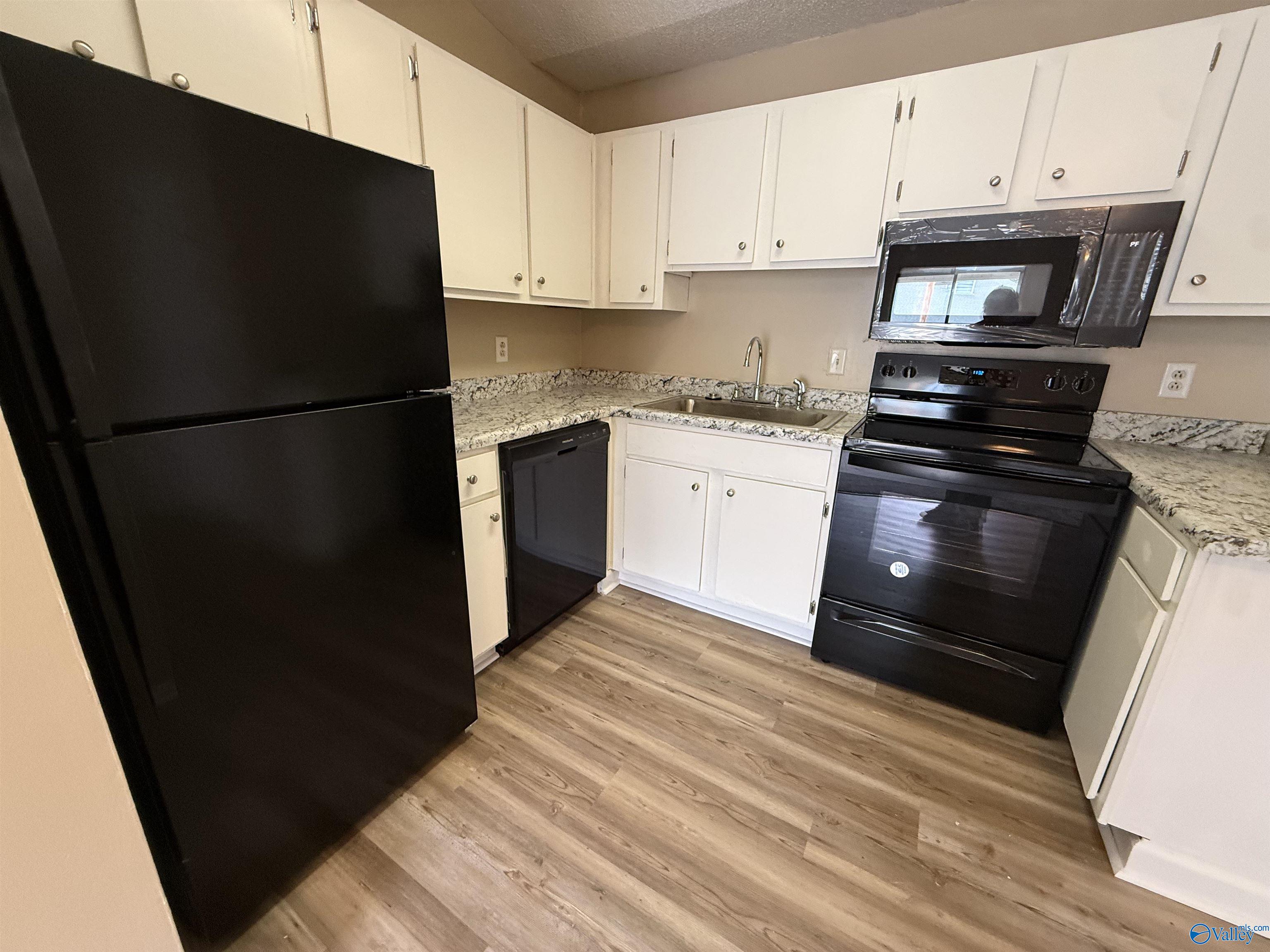 6611-C Willow Pointe Drive #109 — photo