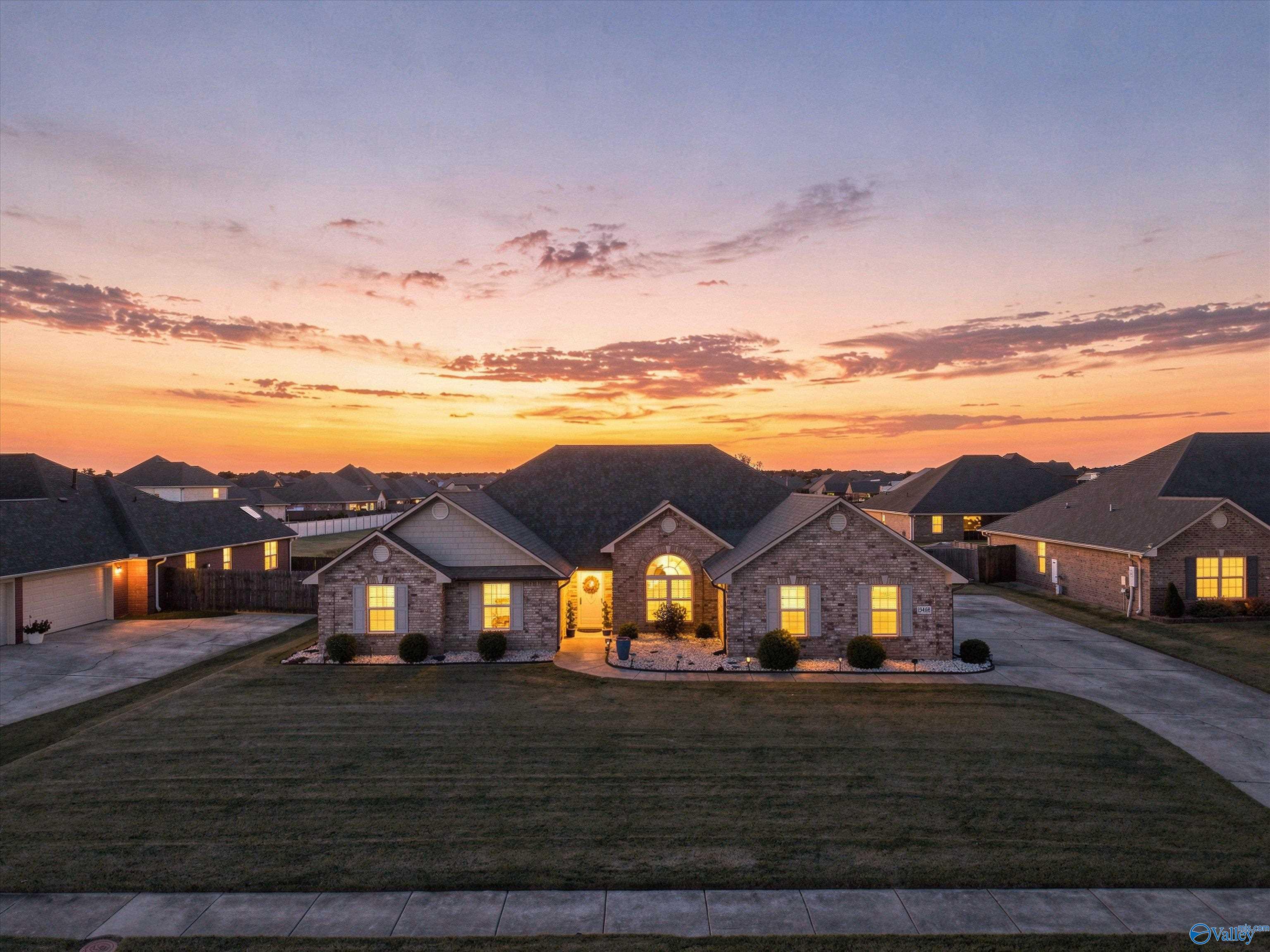 13400 Summerfield Drive — photo
