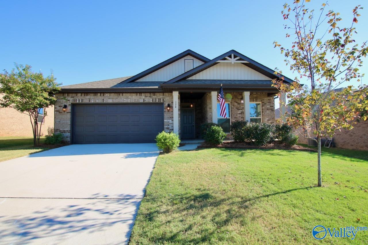 134 Sunlit Grove Drive — photo