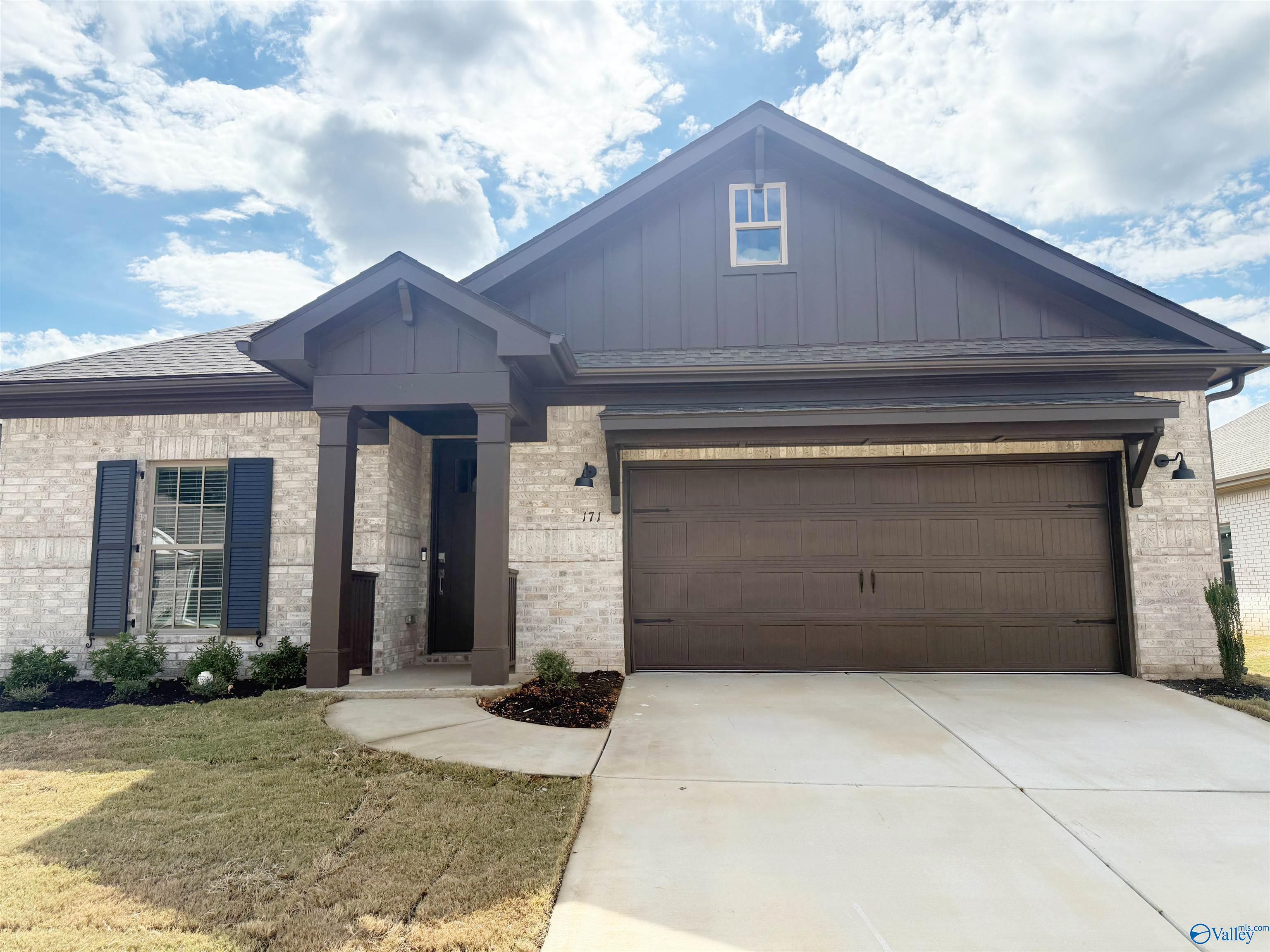 171 Clift Creek Drive — photo