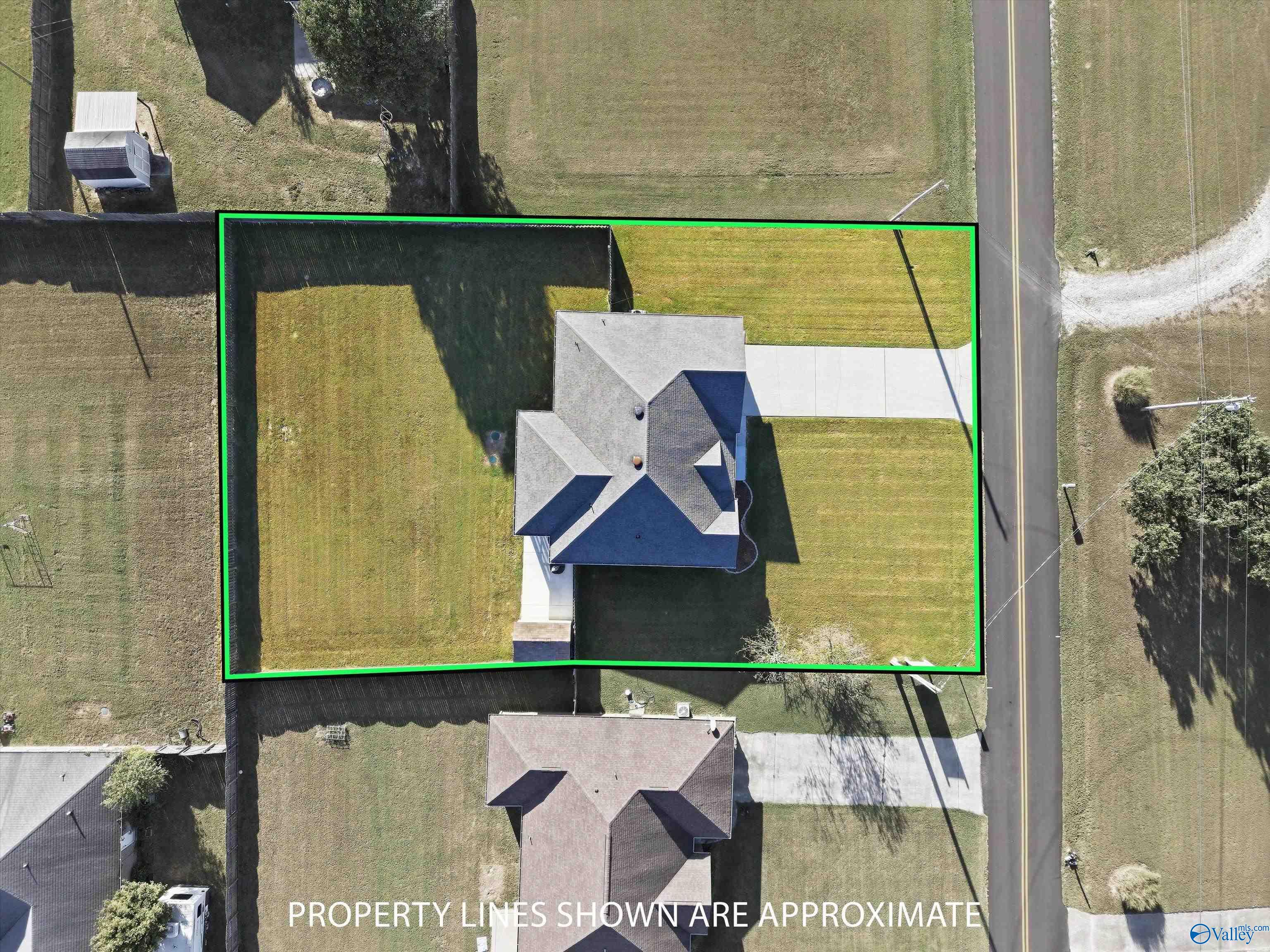 Home in Athens, AL 35613 — photo 2