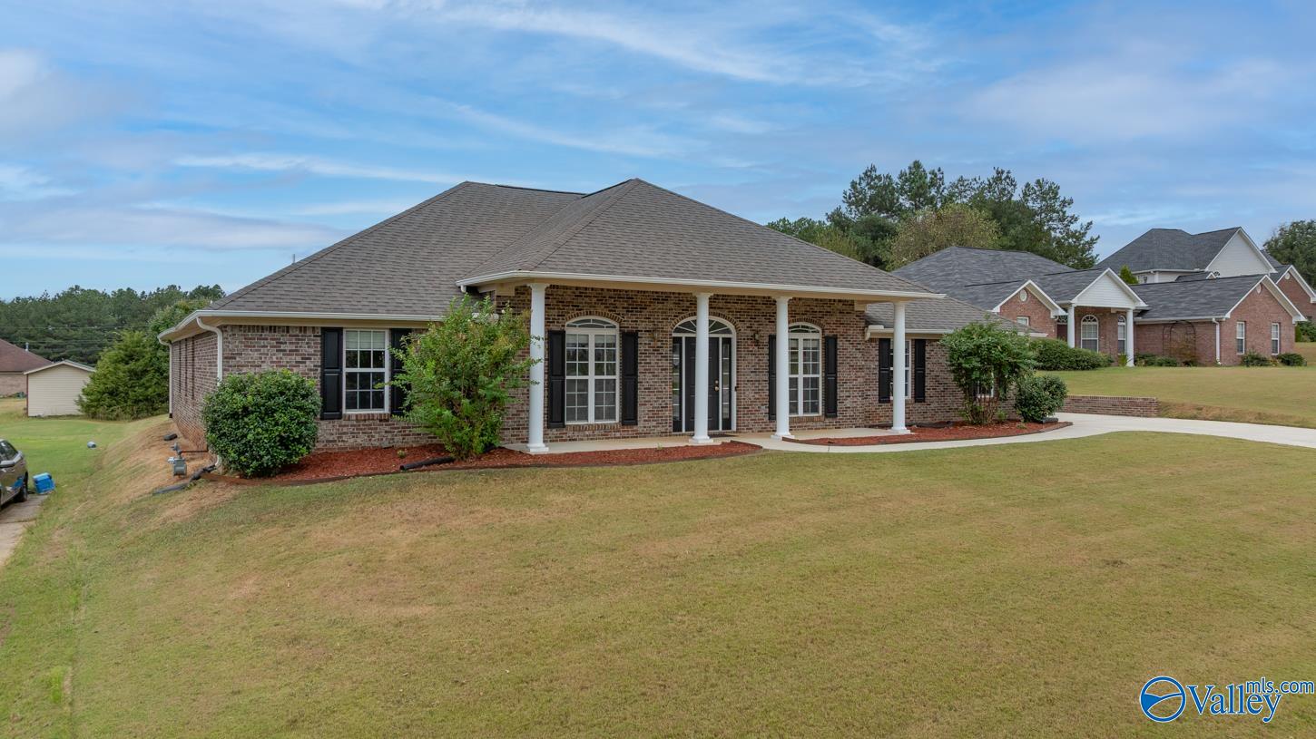 208 Salvia Court — photo