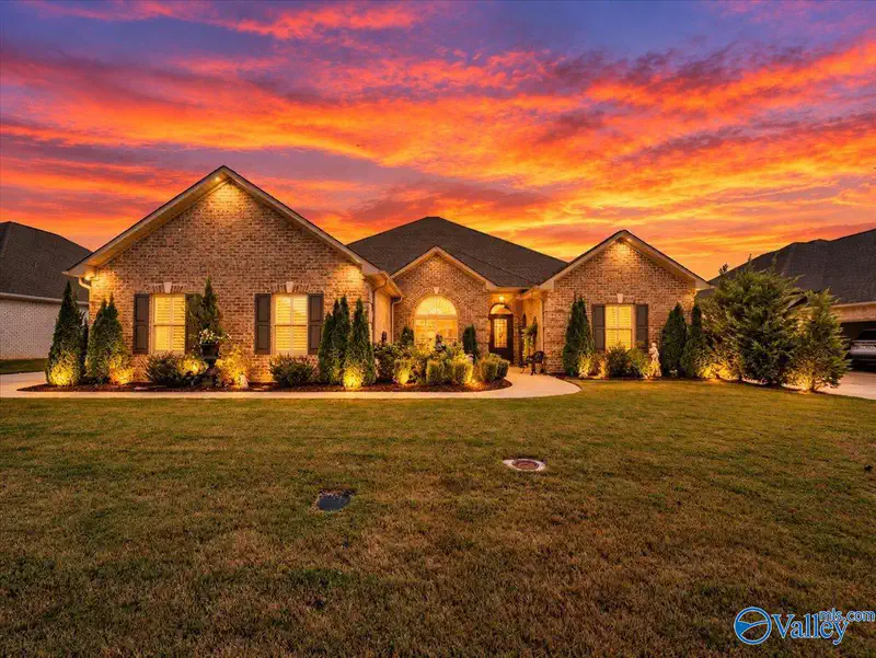 26364 Woodfield Drive — photo