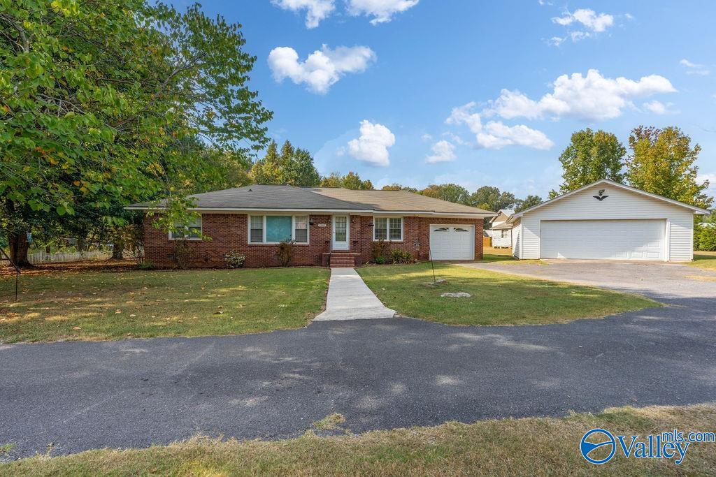 1207 Crawford Road — photo