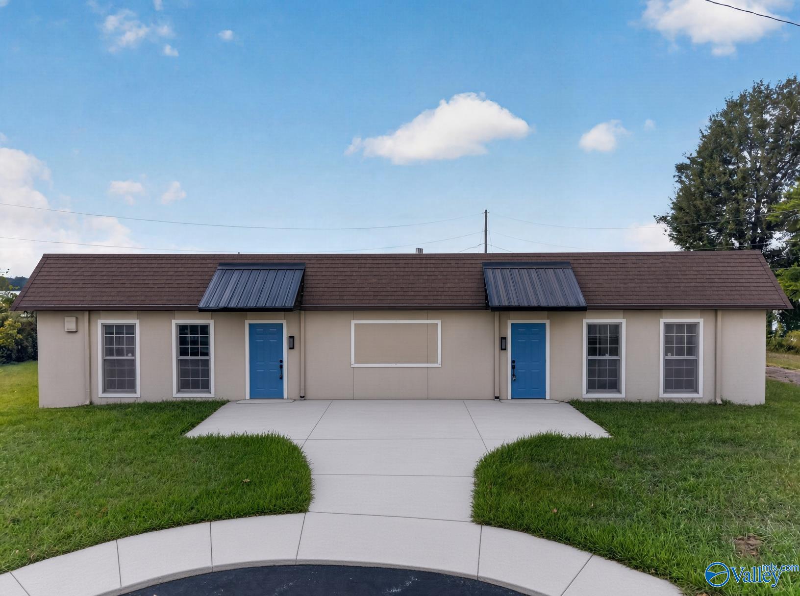 1406 Rainbow Drive — photo