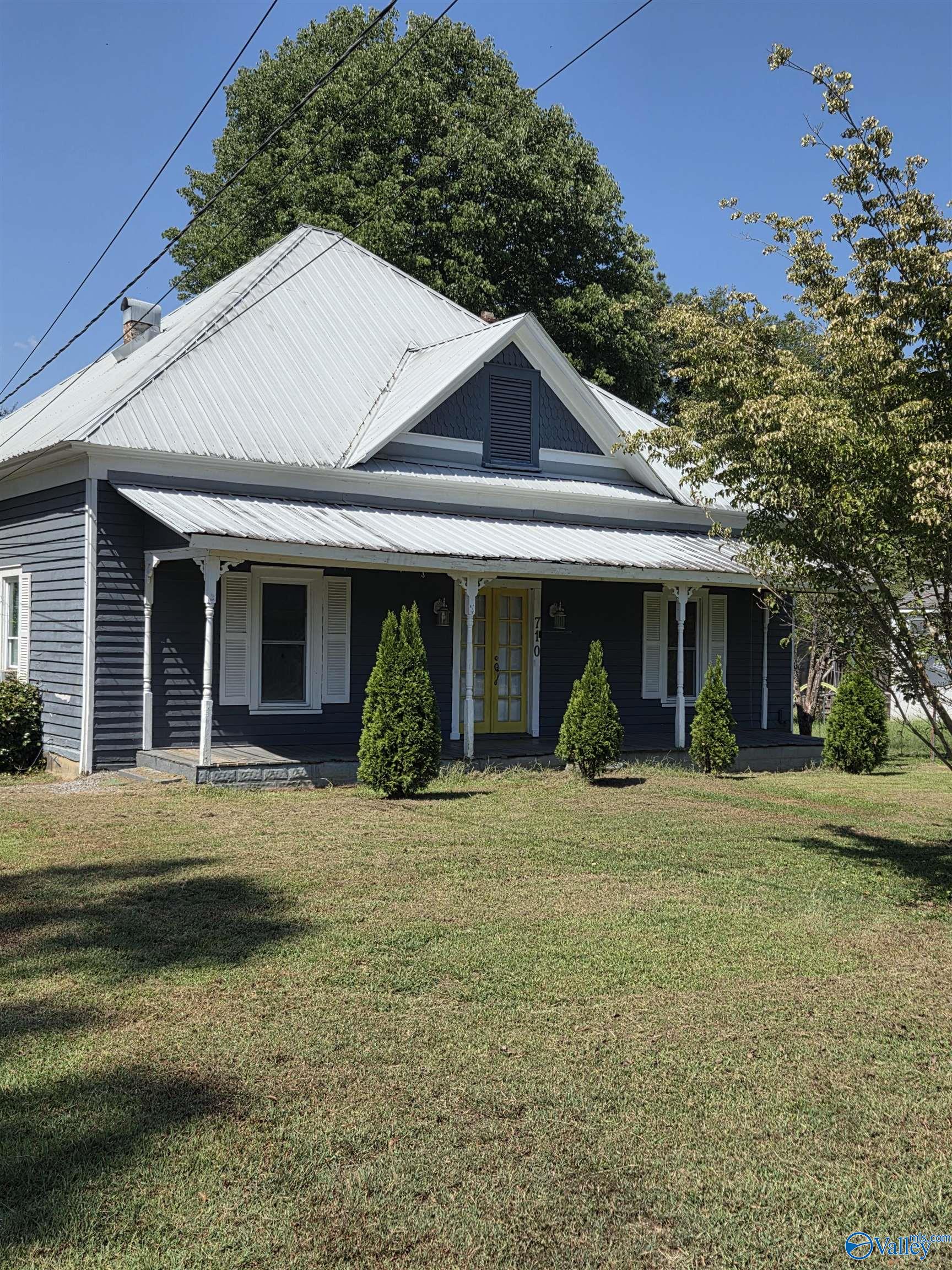 710 S Scott Street — photo