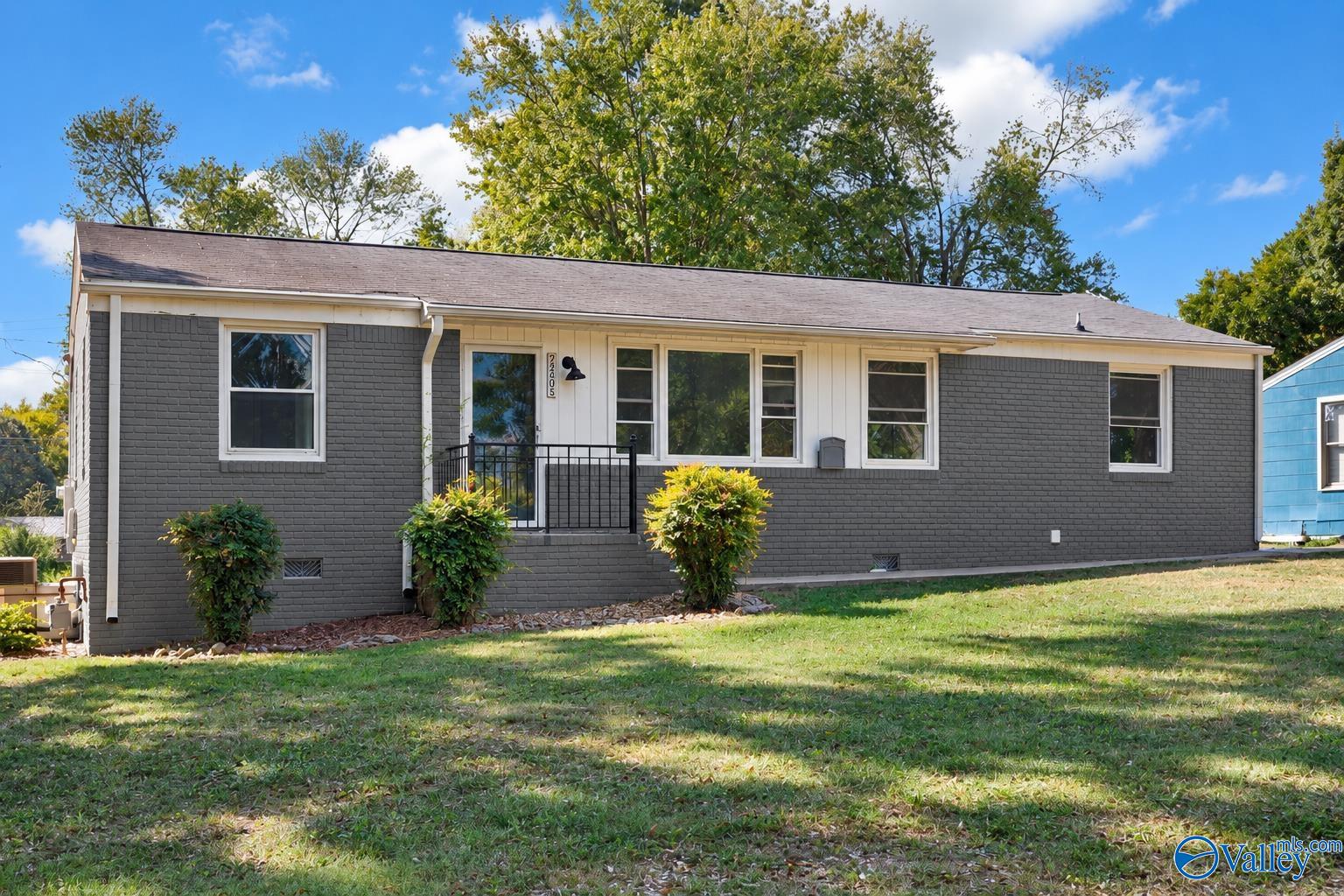 2205 East Arbor Drive — photo