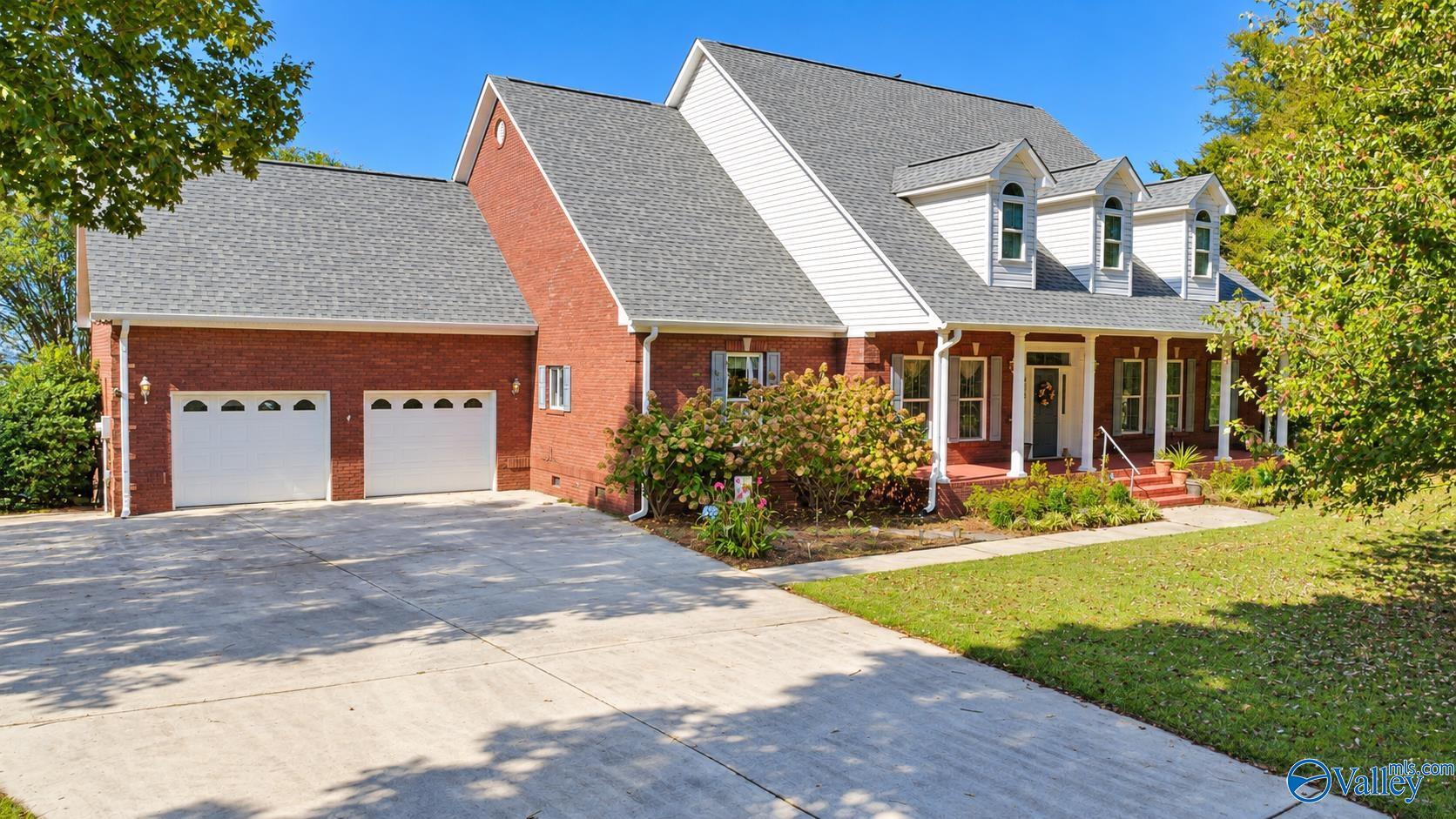 515 Scenic Bluff Drive — photo
