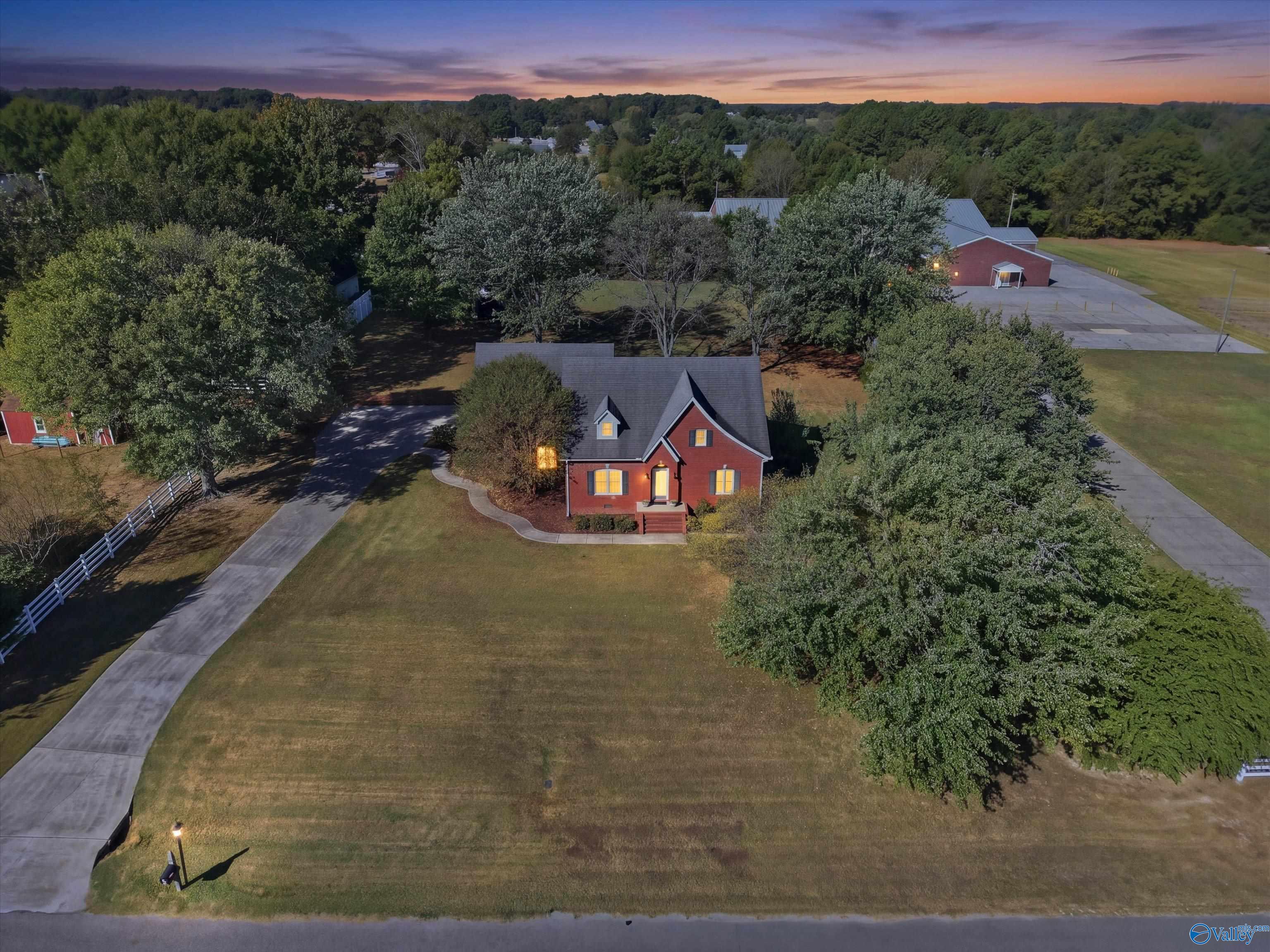 19065 Tammy Leigh Drive — photo