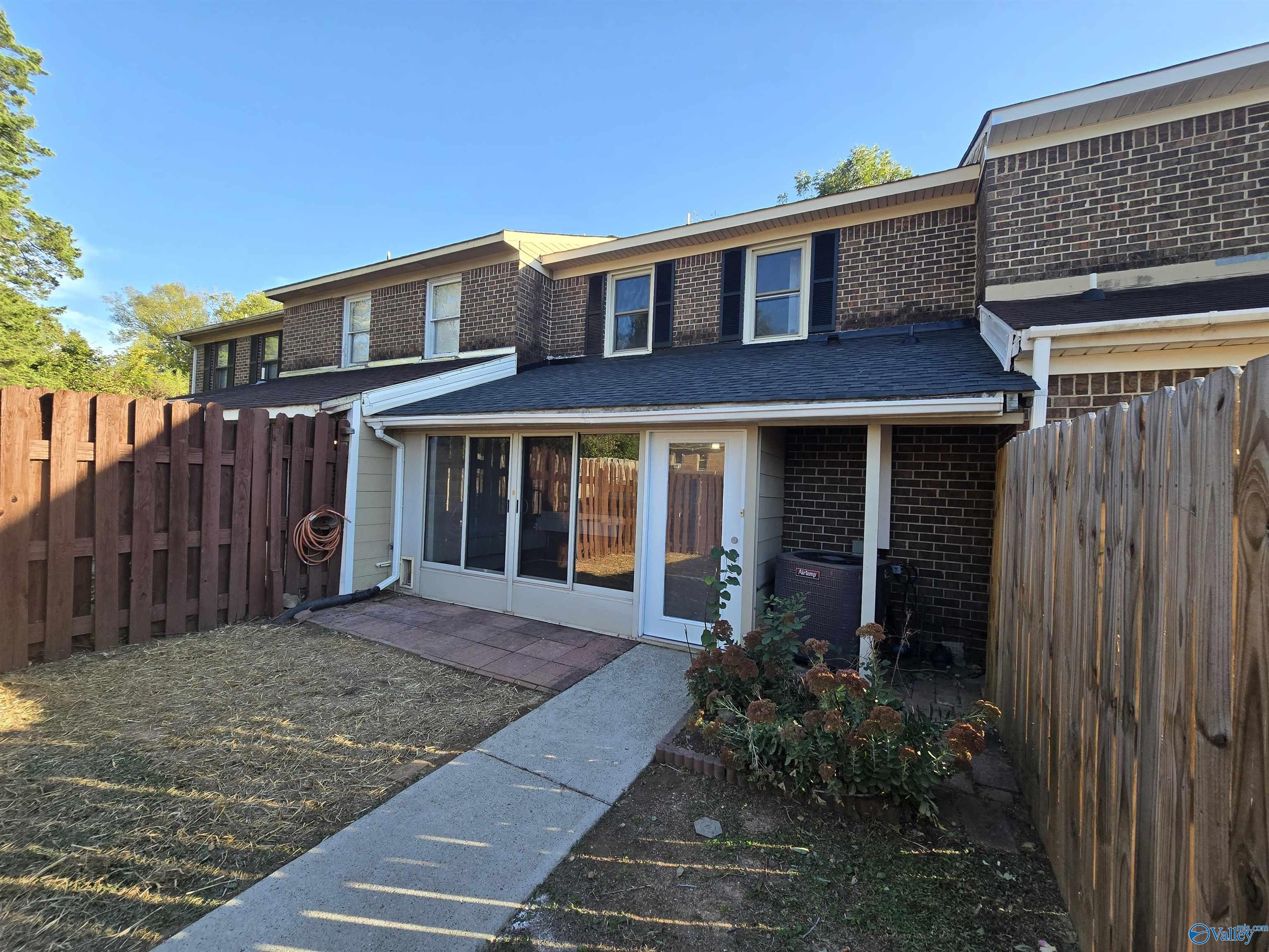 11537 Jade Lane SE — photo