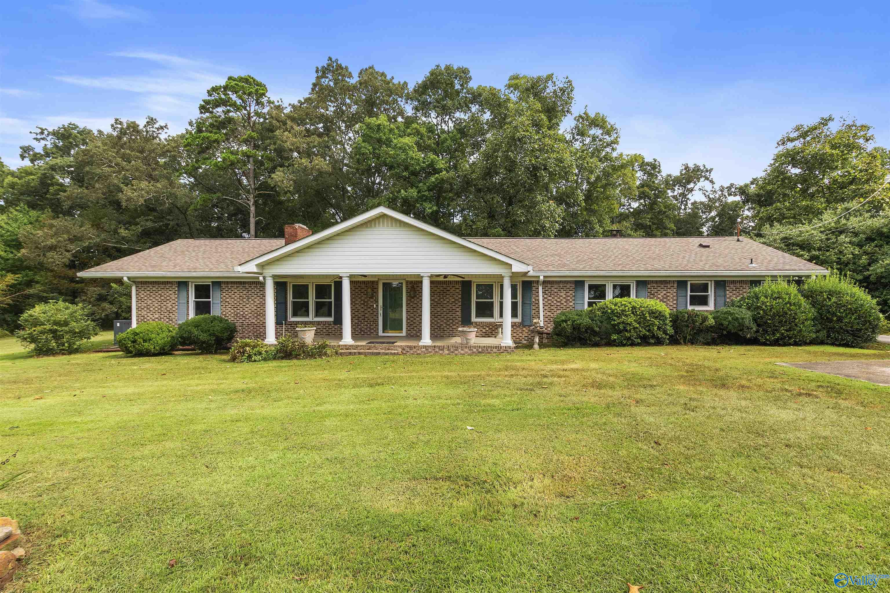 247 W Willow Tree Lane — photo