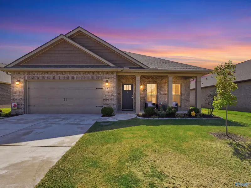 12572 Whitcomb Circle — photo