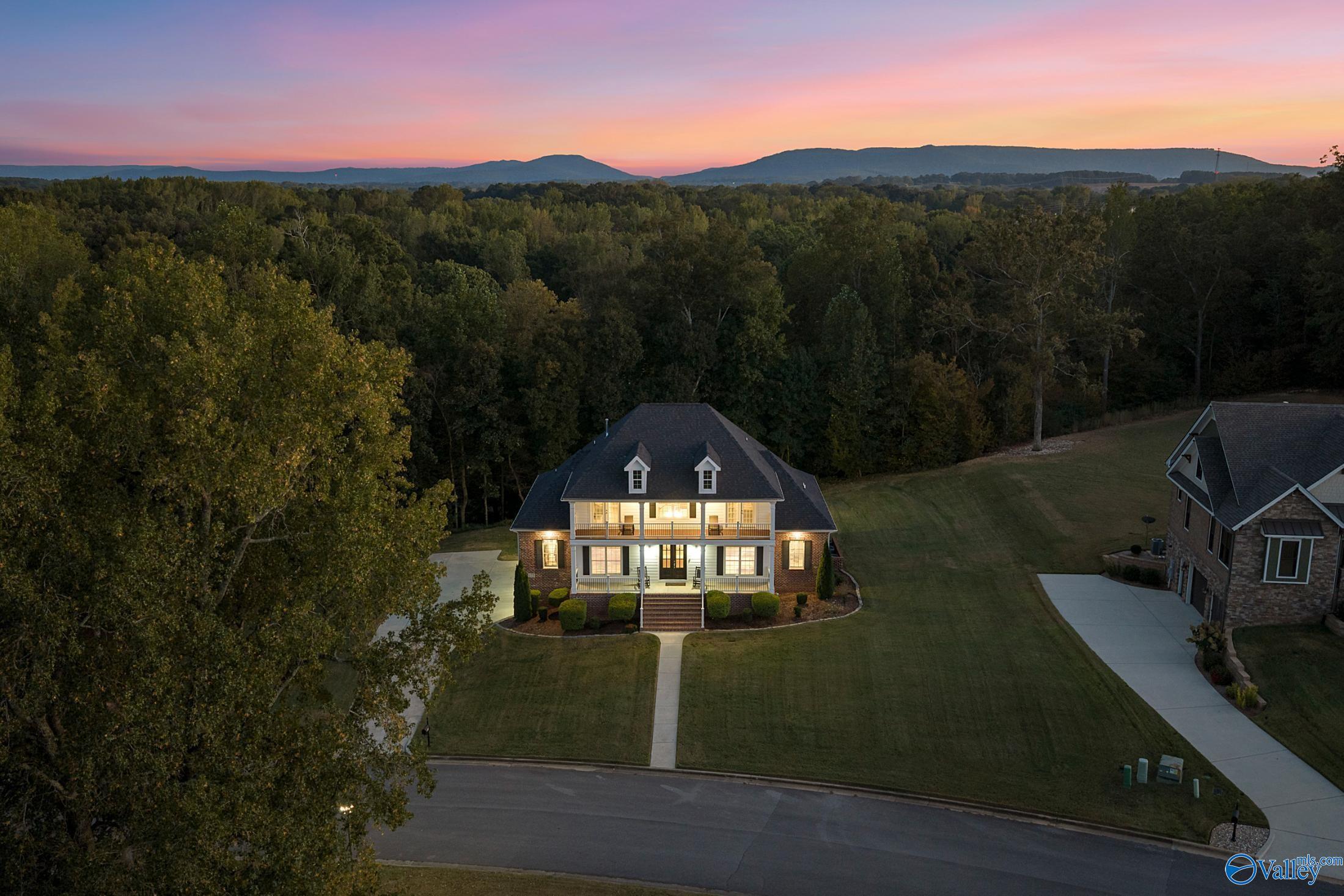 175 Edenshire Drive — photo