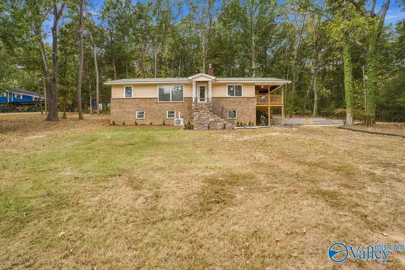 112 N Greenway Drive — photo