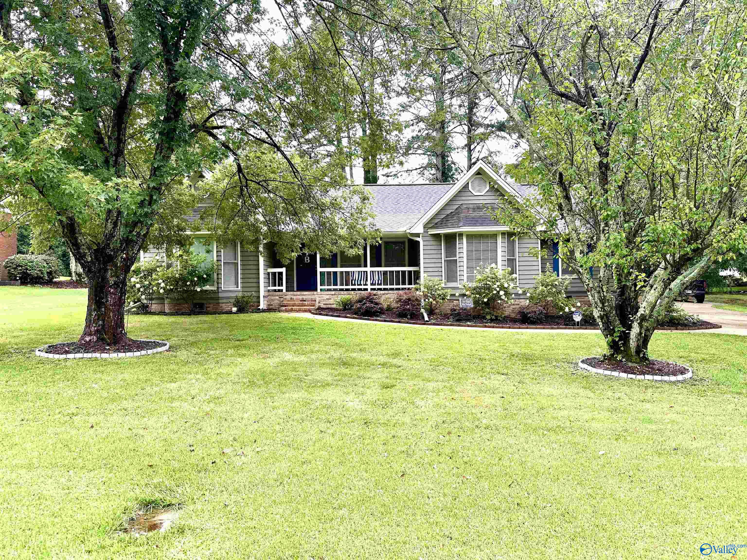 112 Ross Drive — photo