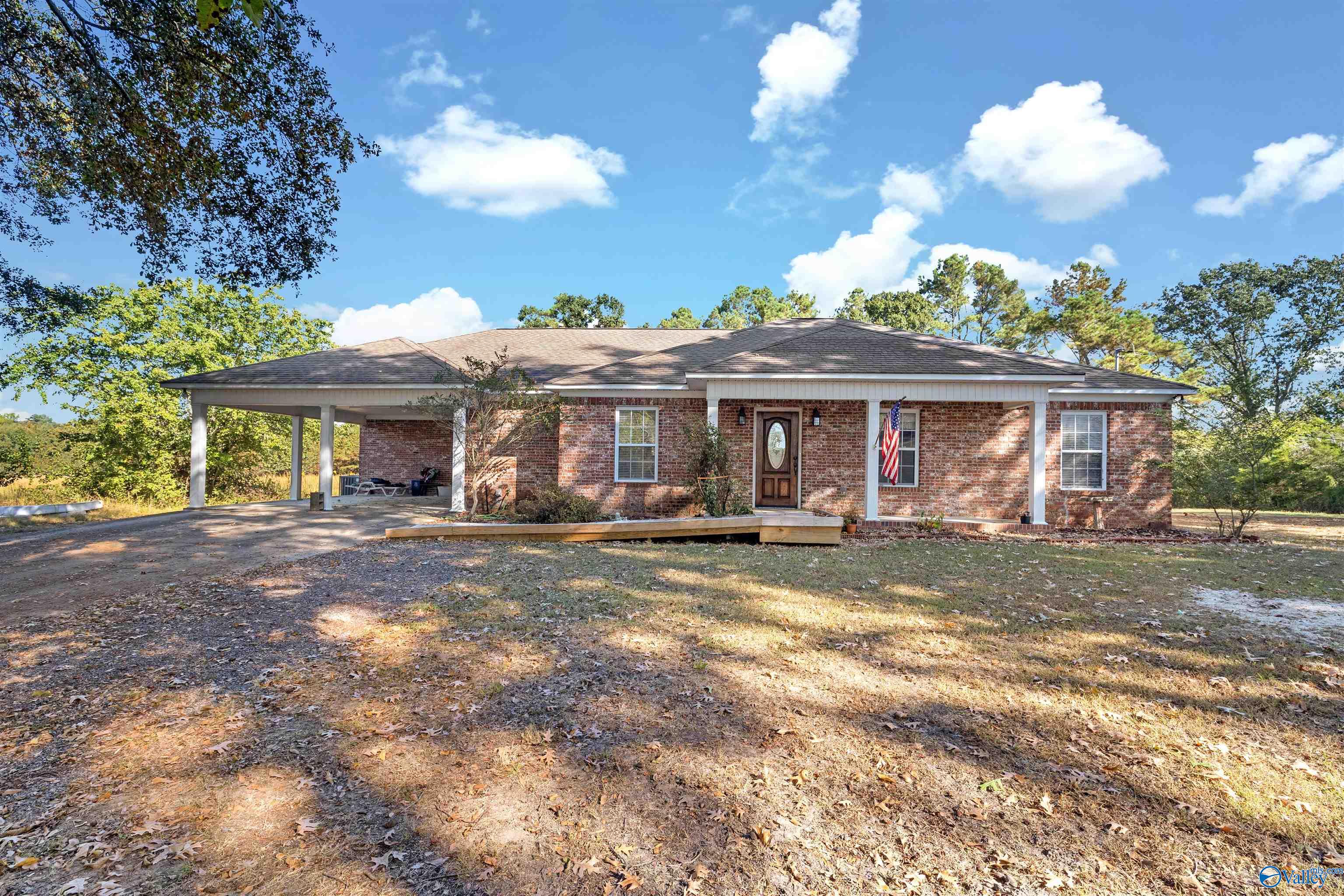 809 Salem Road SW — photo