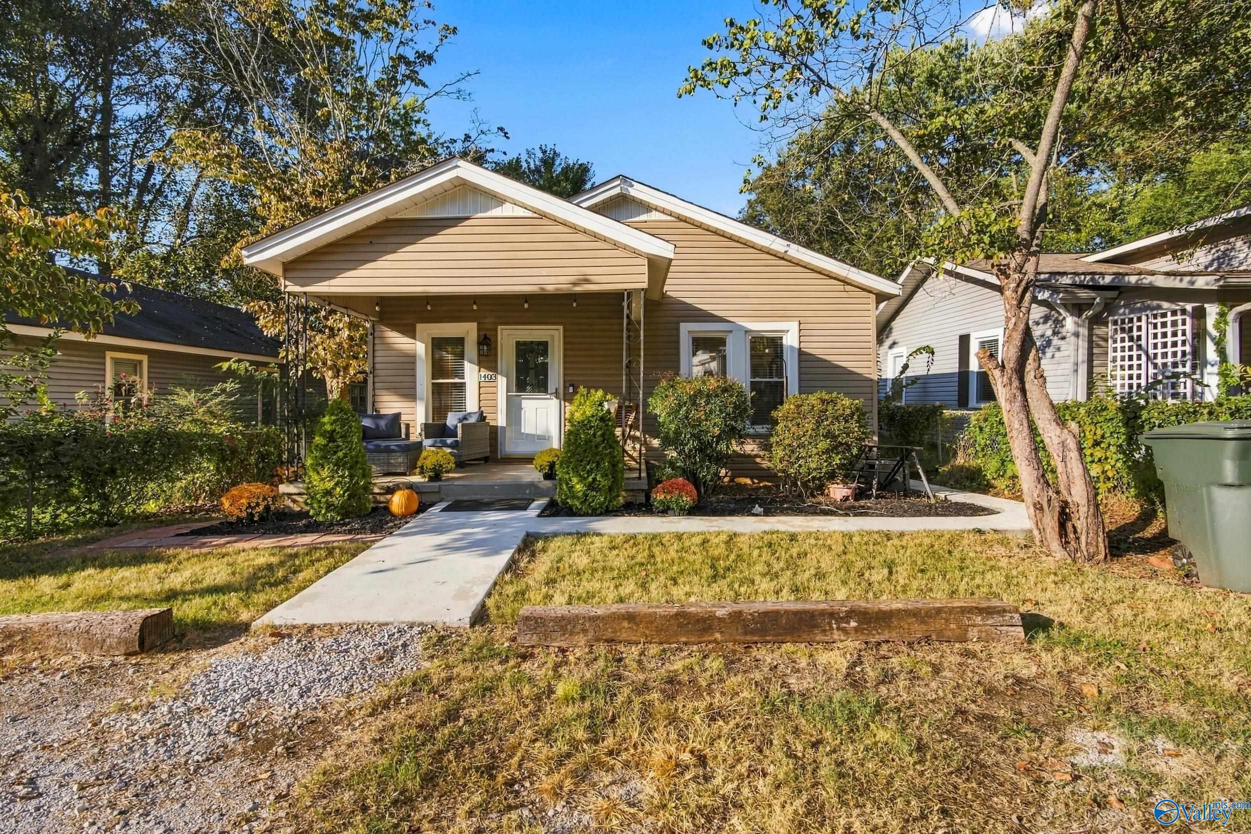1403 Humes Avenue NE — photo
