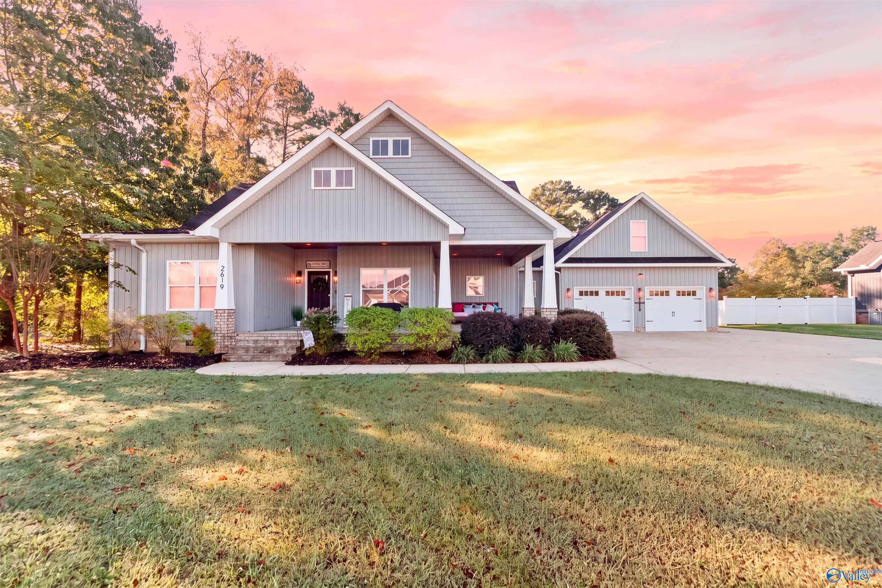 2619 Legacy Trace — photo