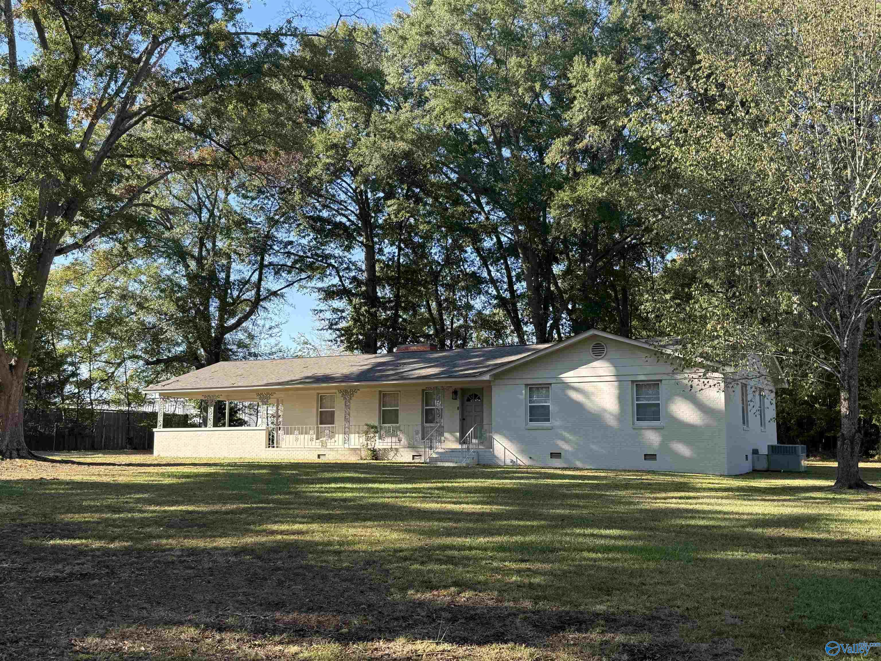 611 Pine Street — photo