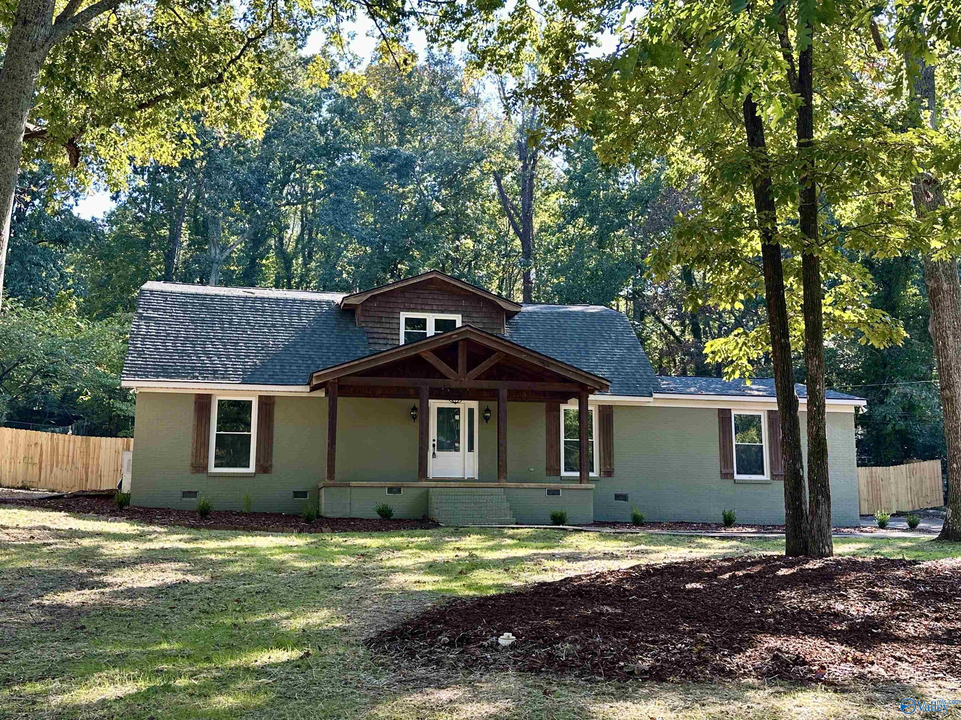 409 Wildhaven Circle — photo