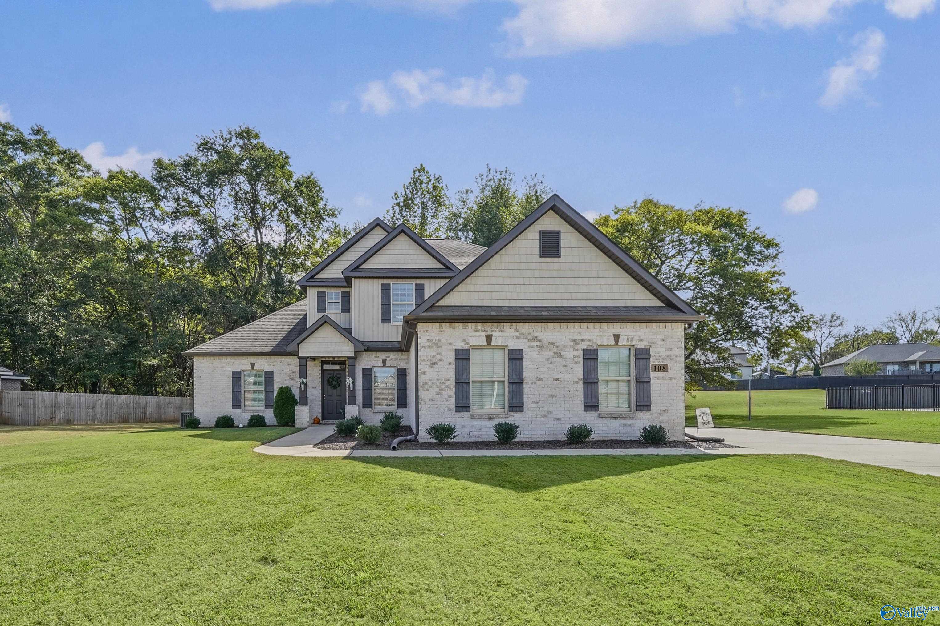 108 Ivy Meadow Circle — photo