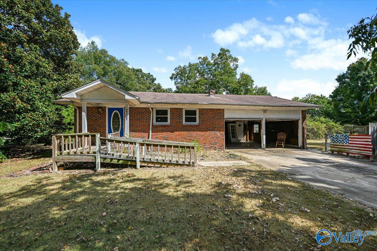 2302 Hamilton Drive SW — photo