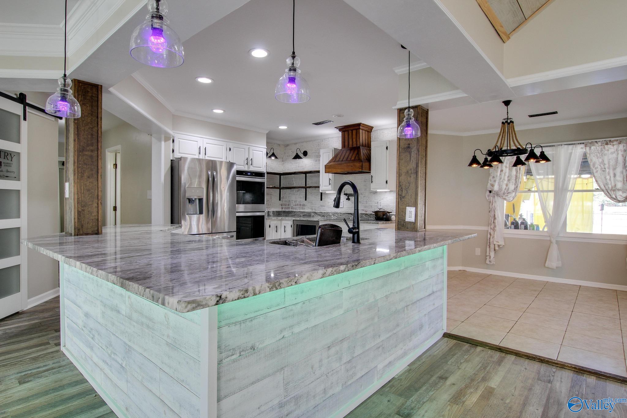 2214 Carleton Drive — photo