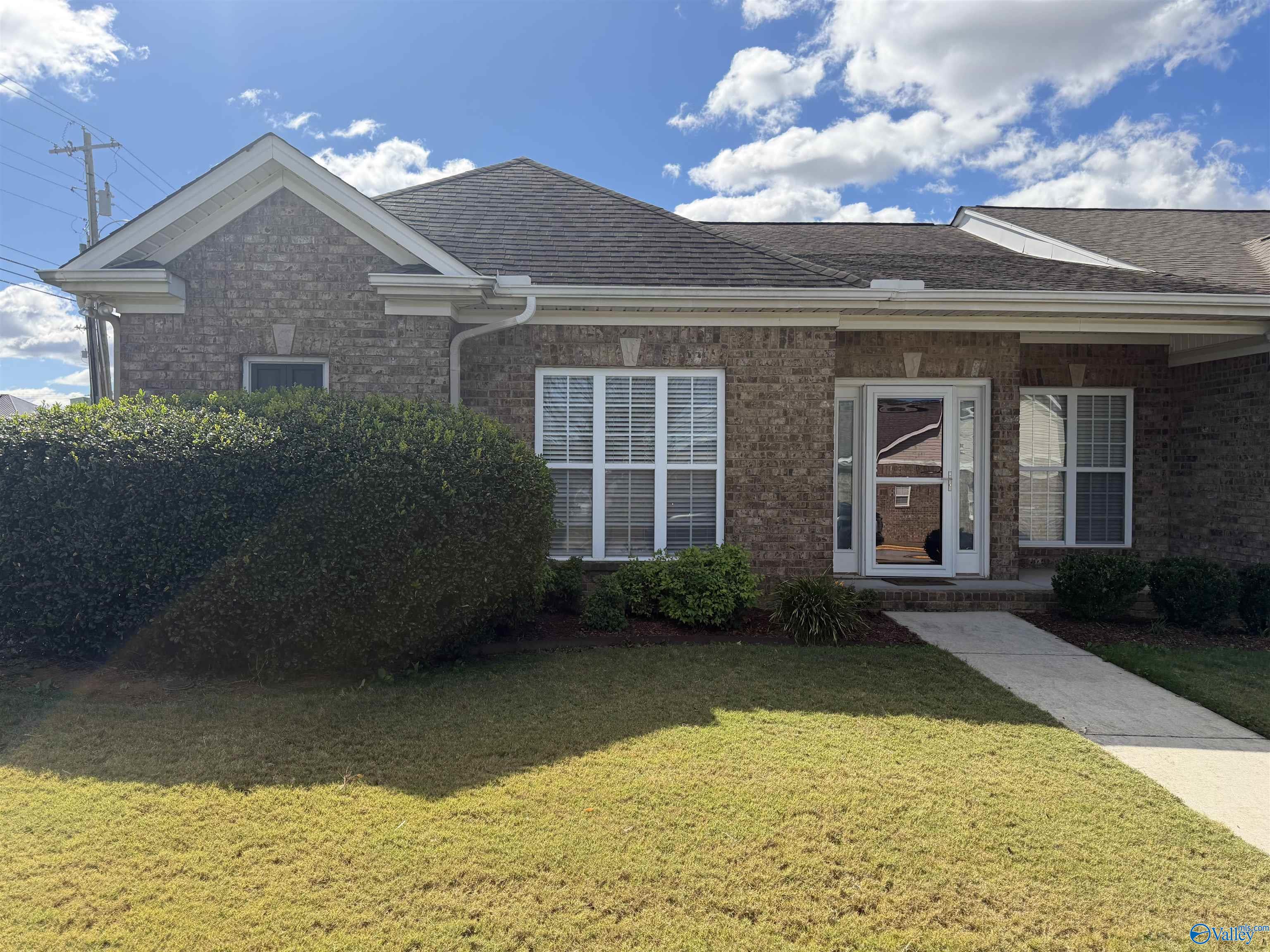 21775 Williamsburg Drive — photo