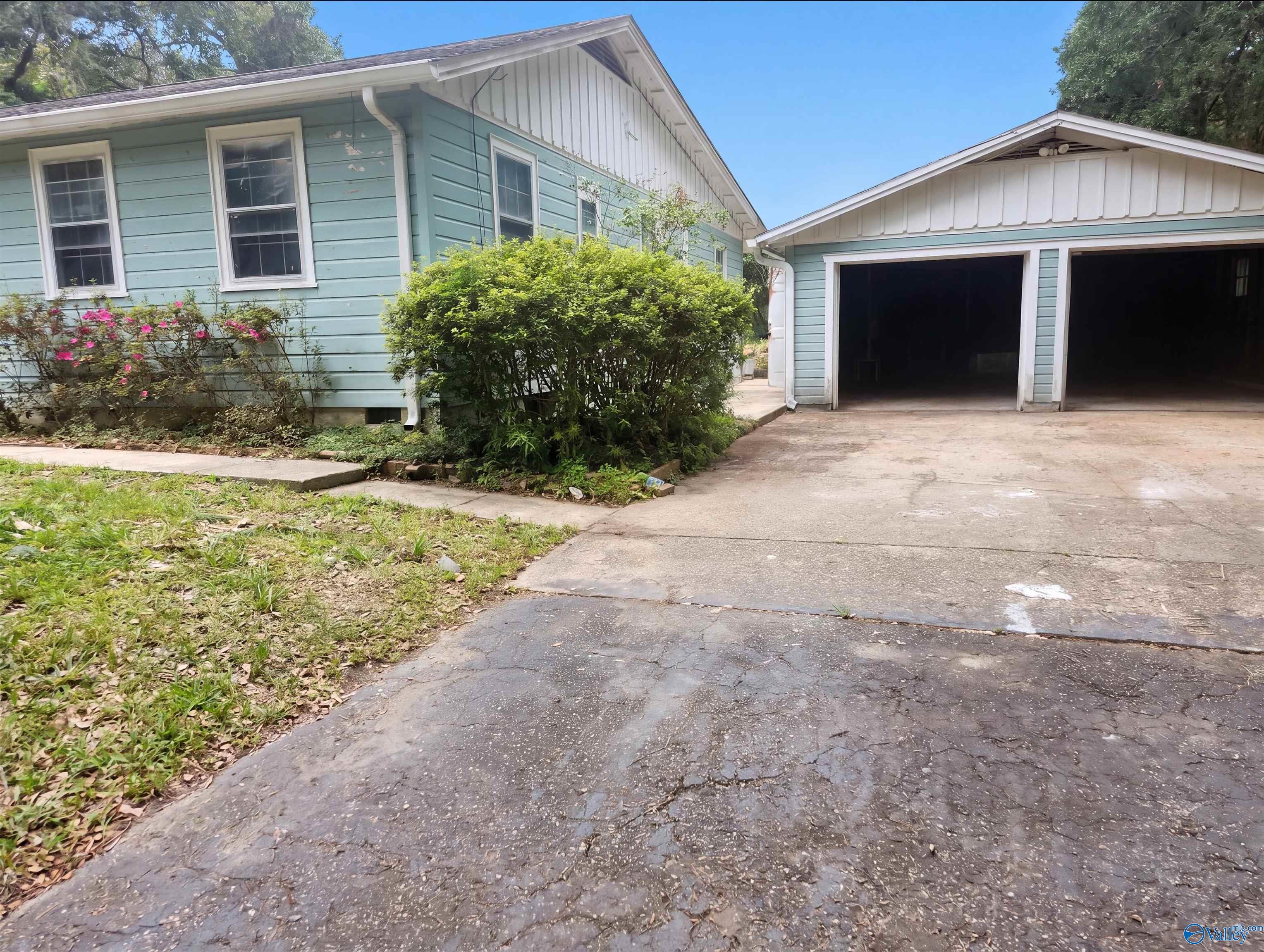 4604 Oak Ridge Road — photo
