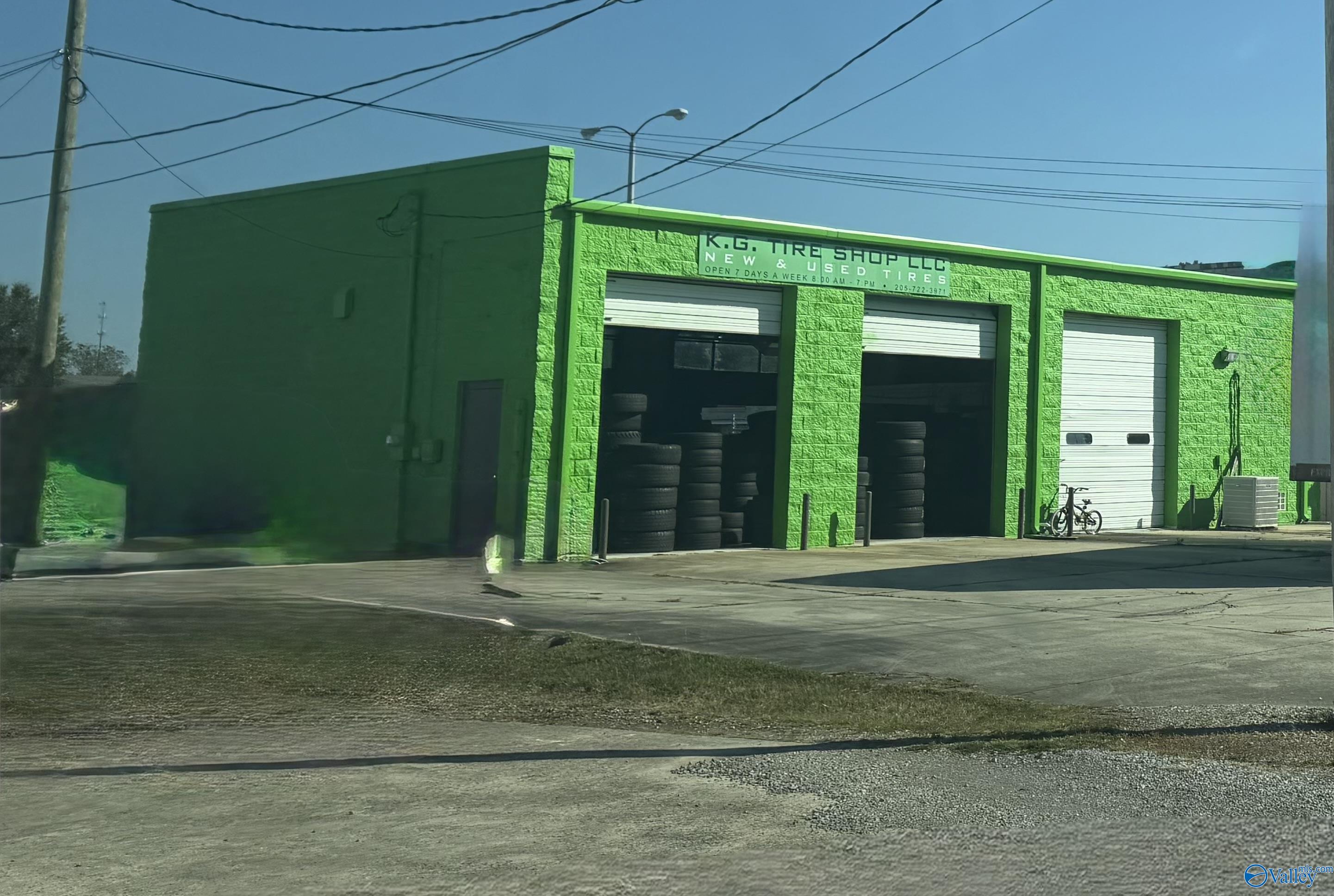 818 Highway 31 — photo