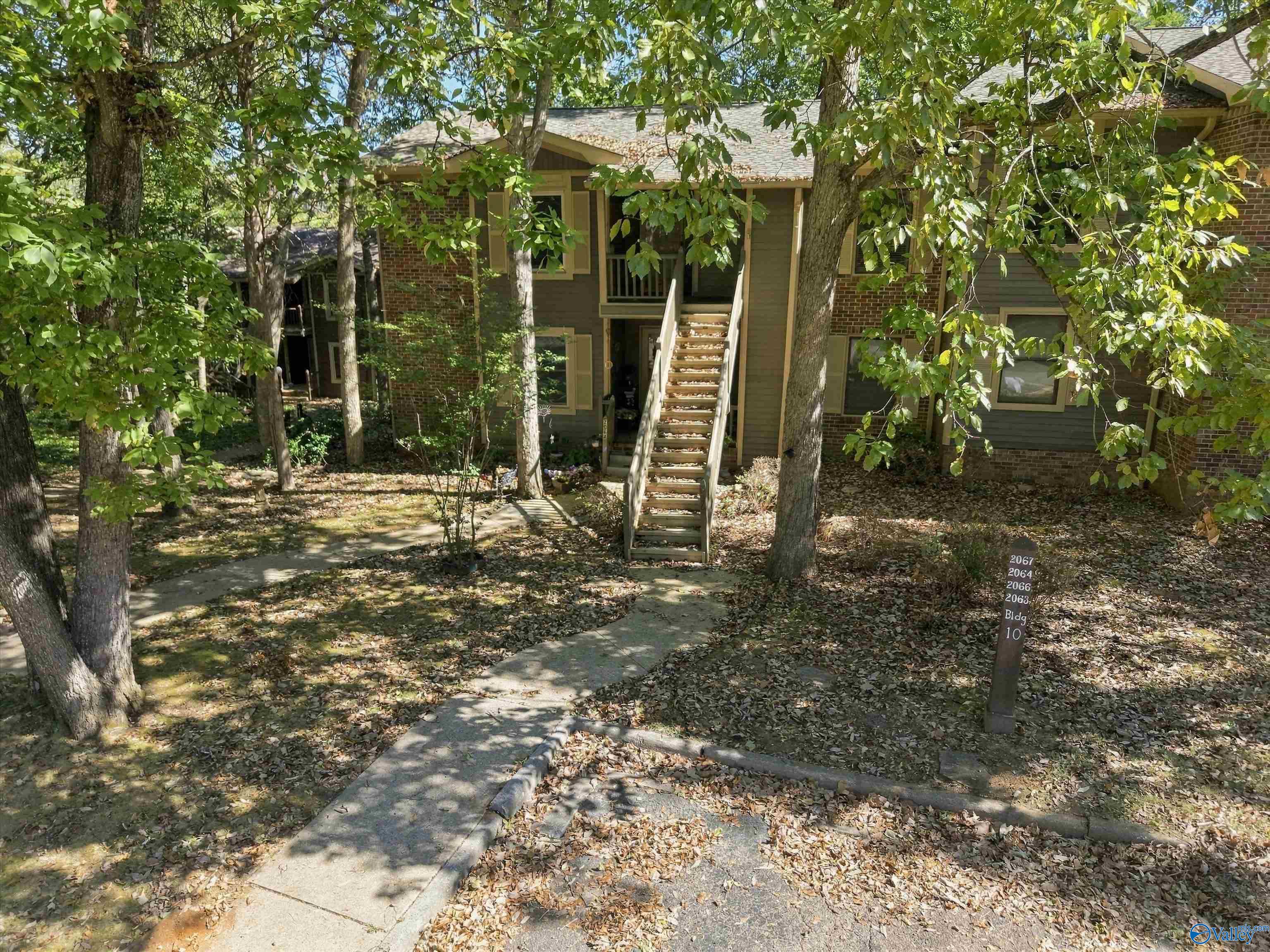 2067 Woodlawn Drive Unit 2067 — photo
