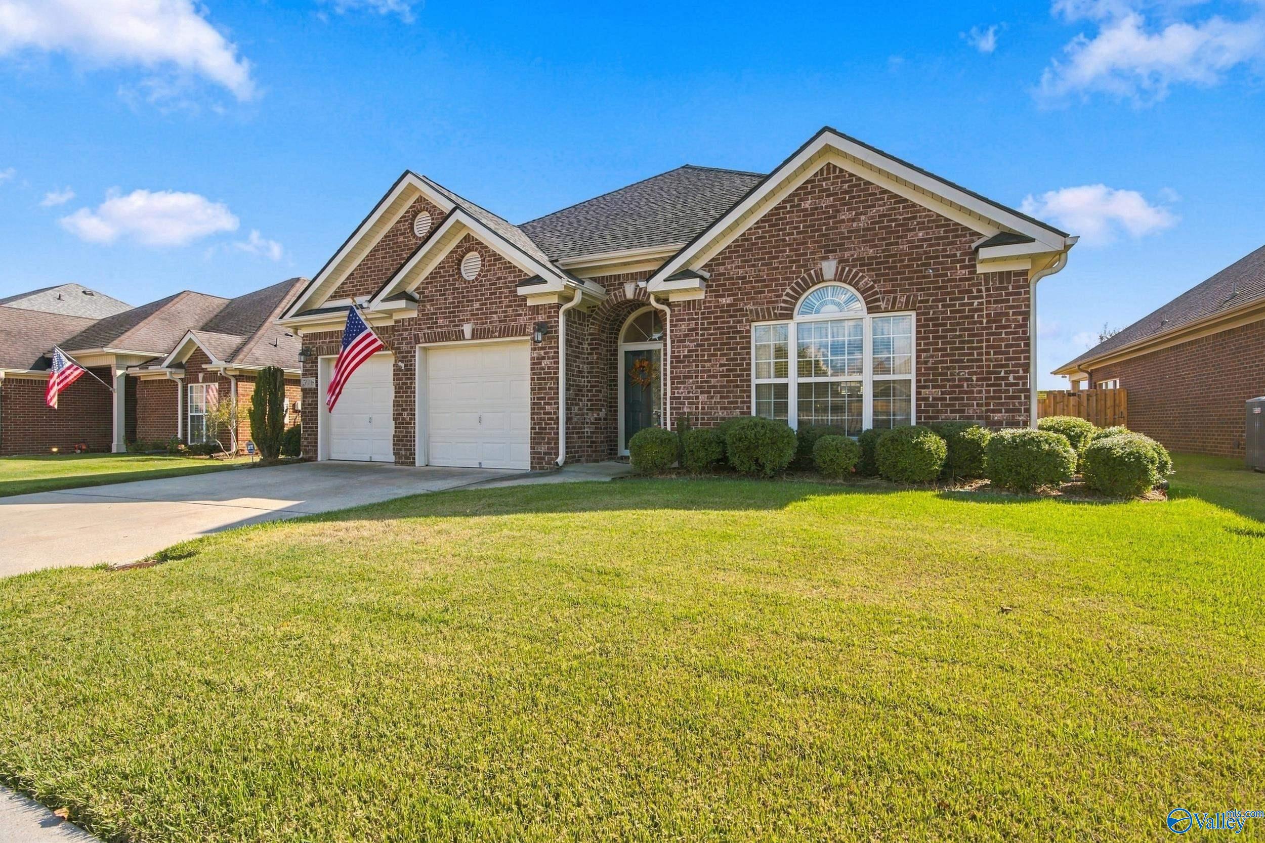 5008 SE Valley Cove Drive — photo