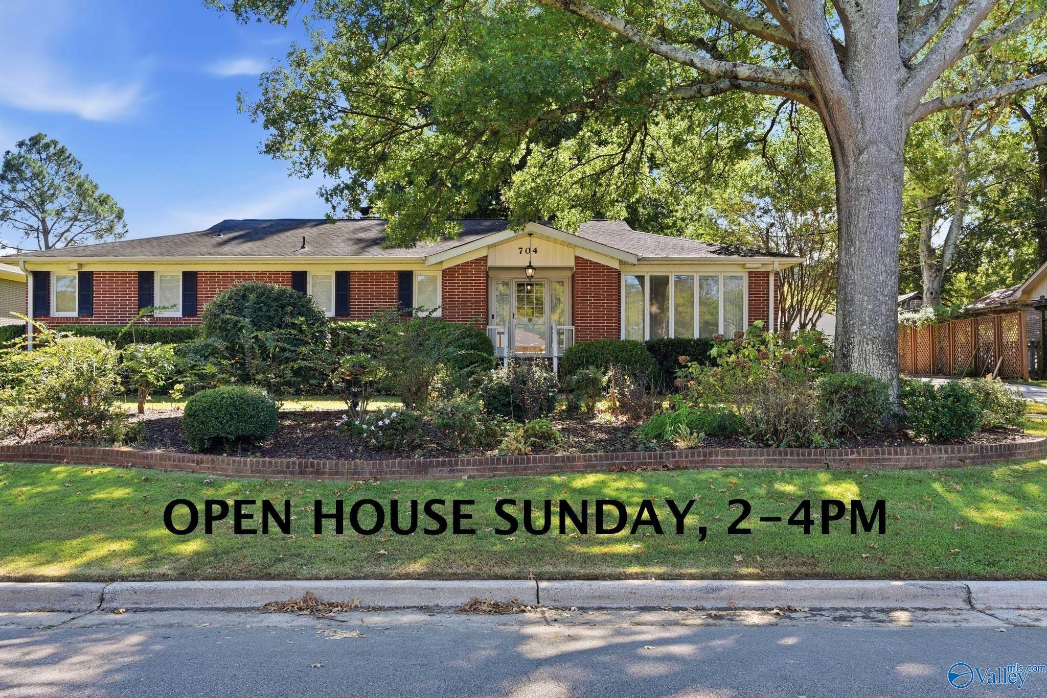 704 Mira Vista Drive SE — photo