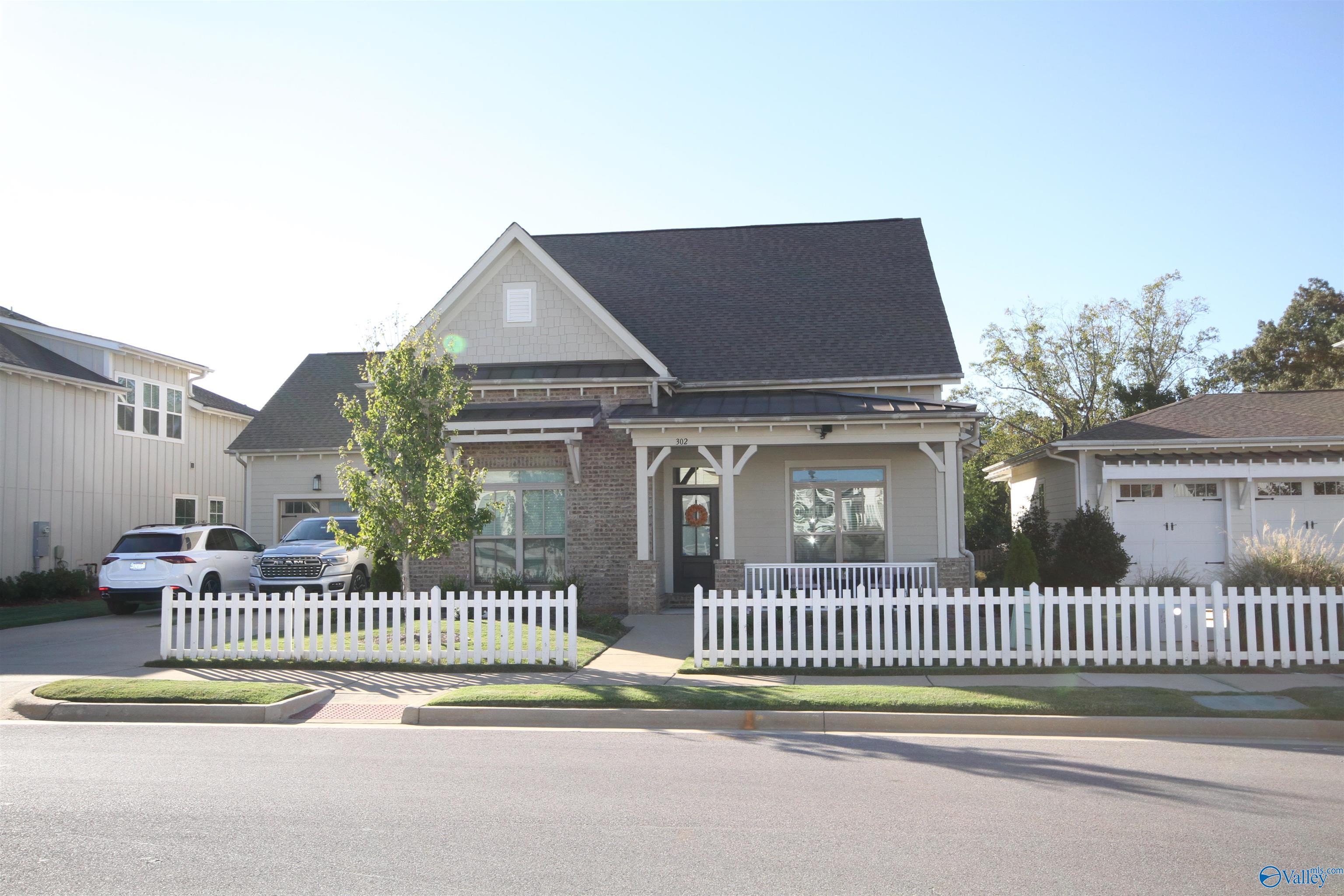 302 Clift Home Place Drive — photo