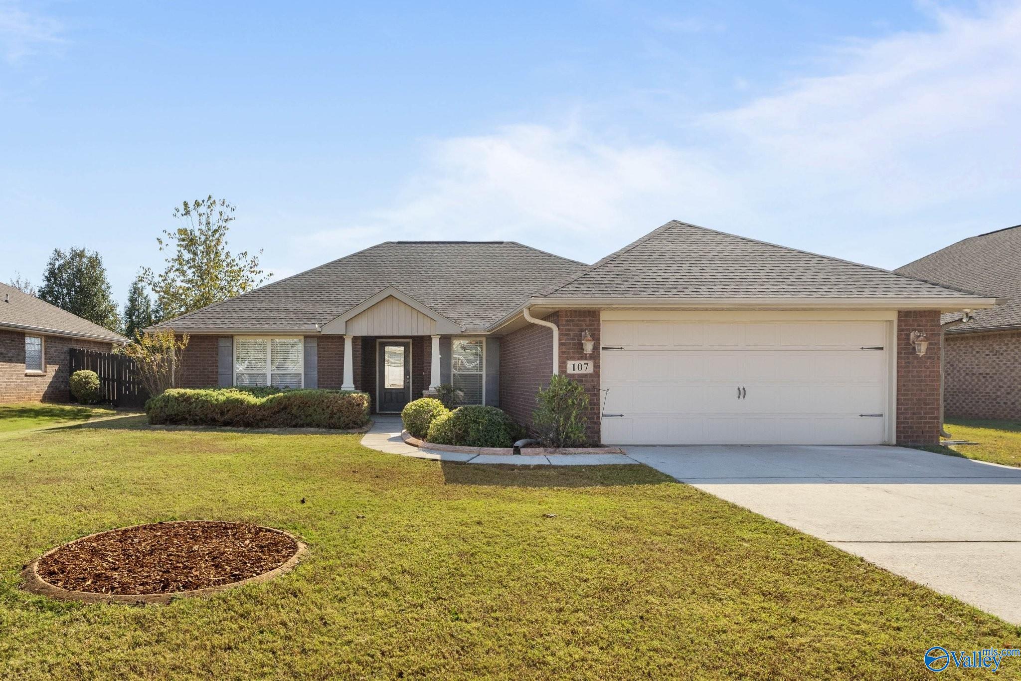 107 Tynedale Drive — photo