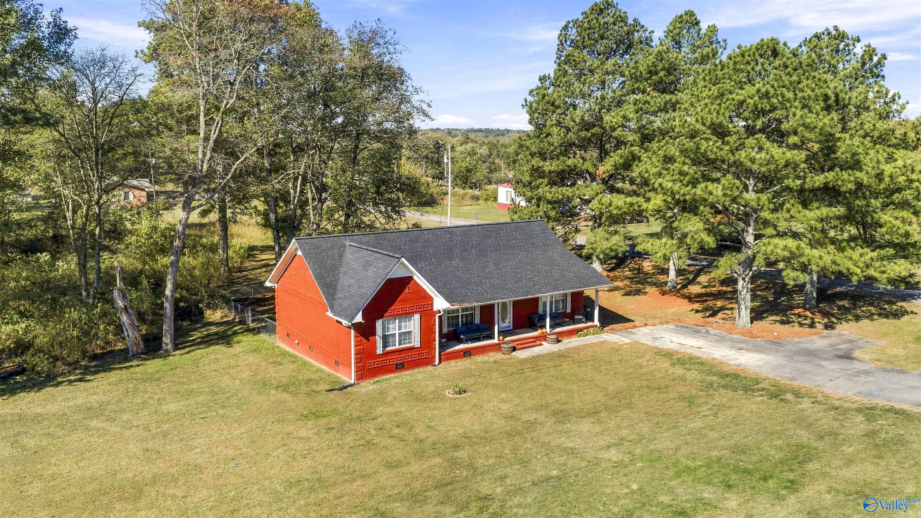 2219 County Road 180 — photo
