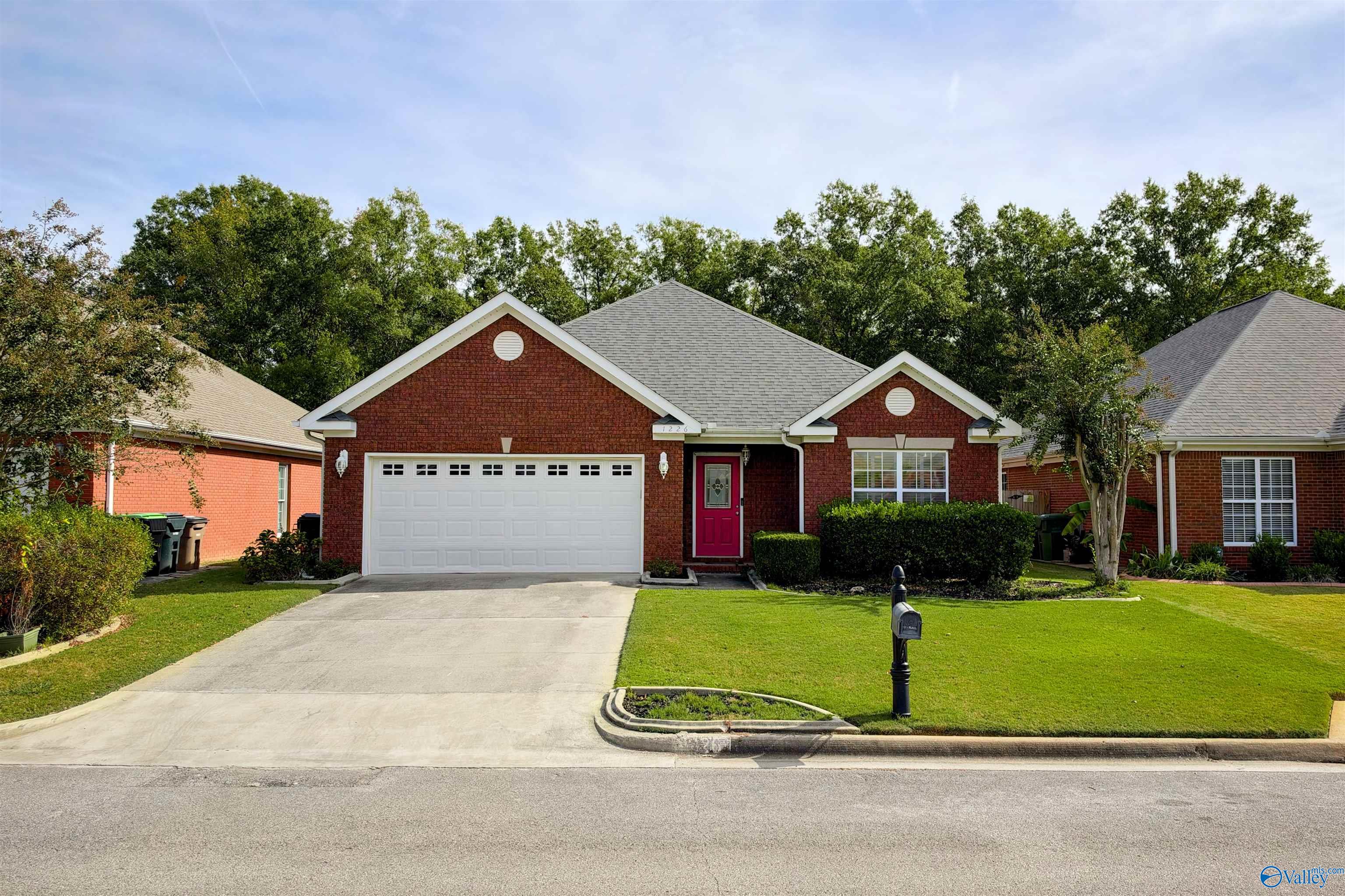 1226 Excalibur Drive, Decatur, AL 35603 — photo 2