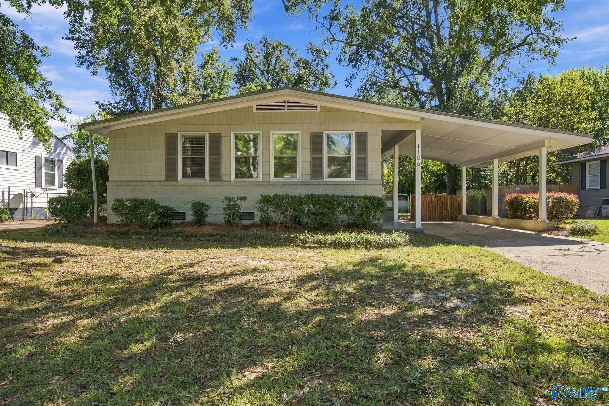1106 Sangster Road — photo