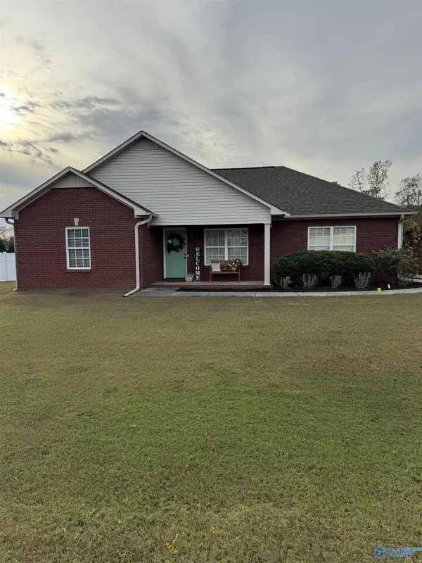 10 Jack Thomas Court — photo