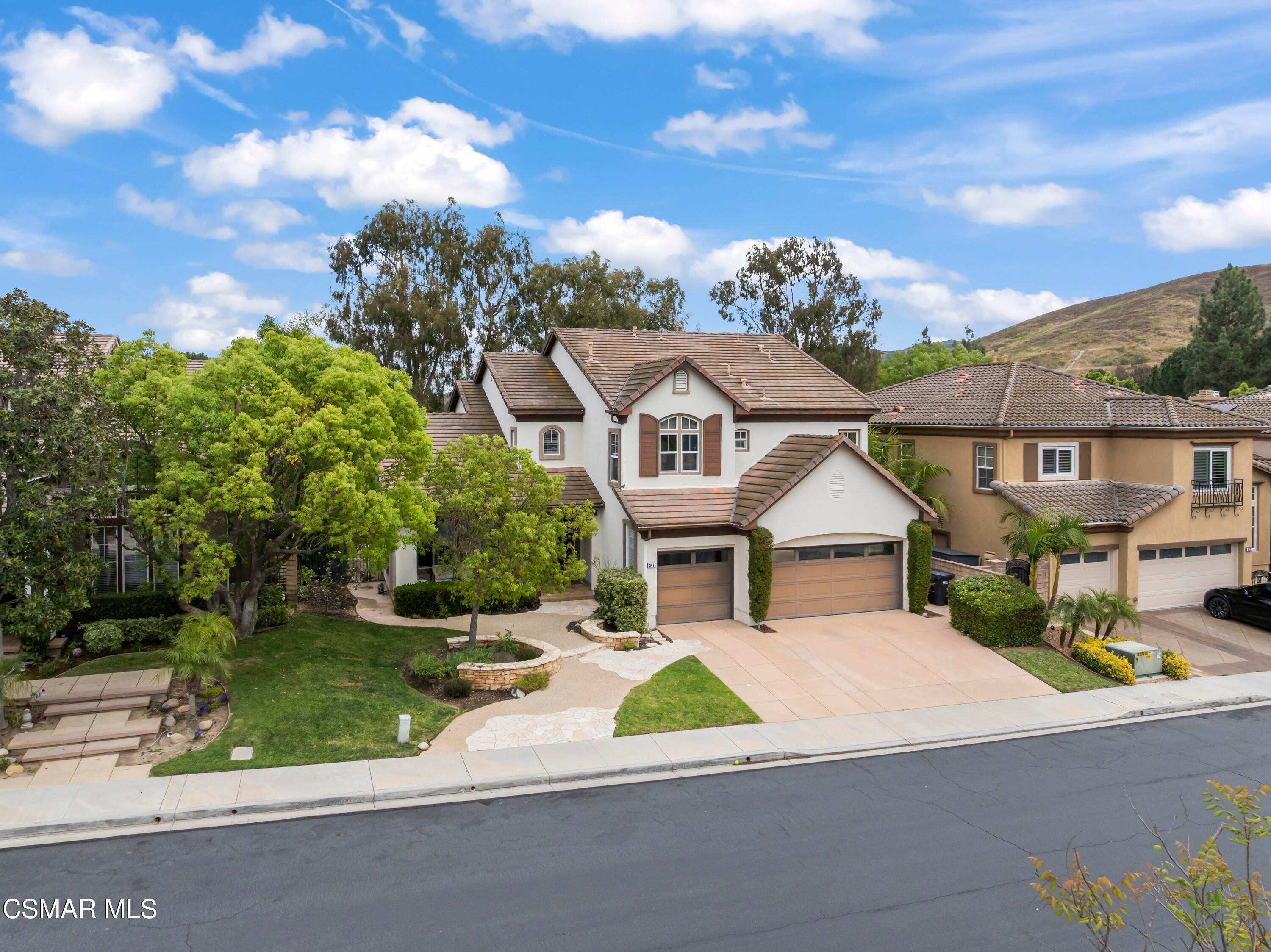 348 Hill Valley Court — photo