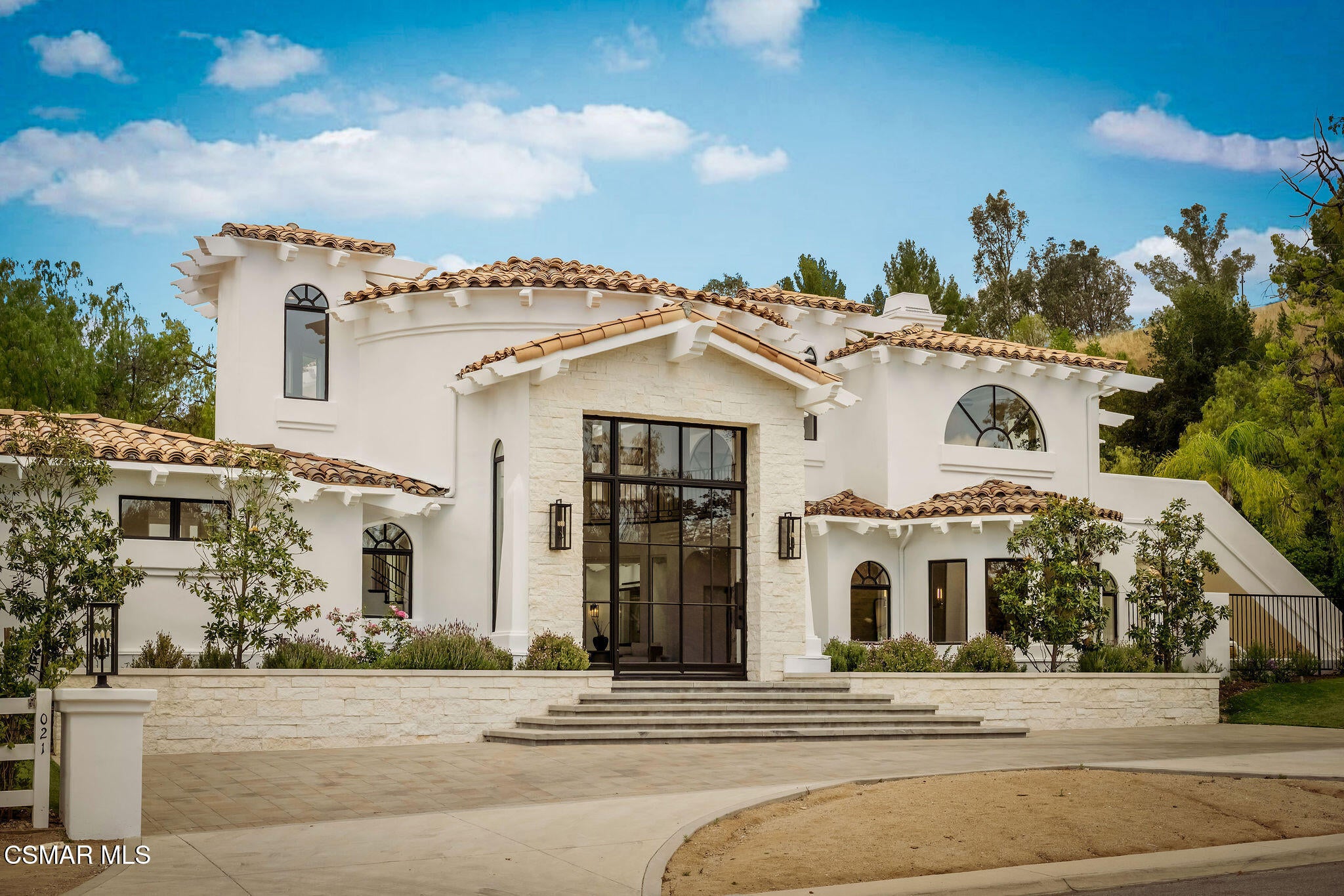 6021 John Muir Road — photo