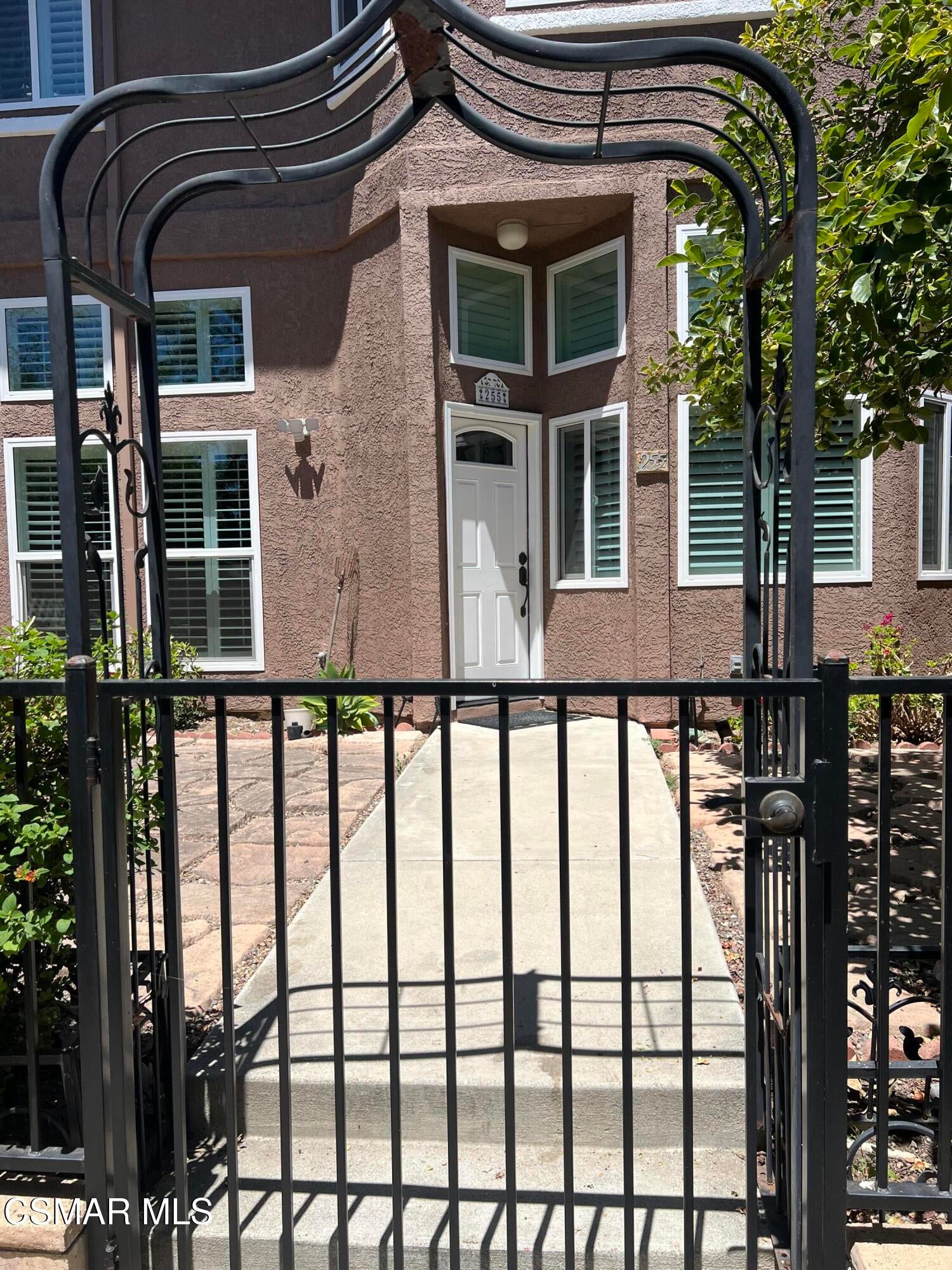 255 N Skyline Drive — photo