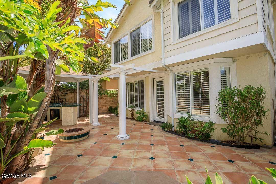 3035 Hollycrest Avenue — photo