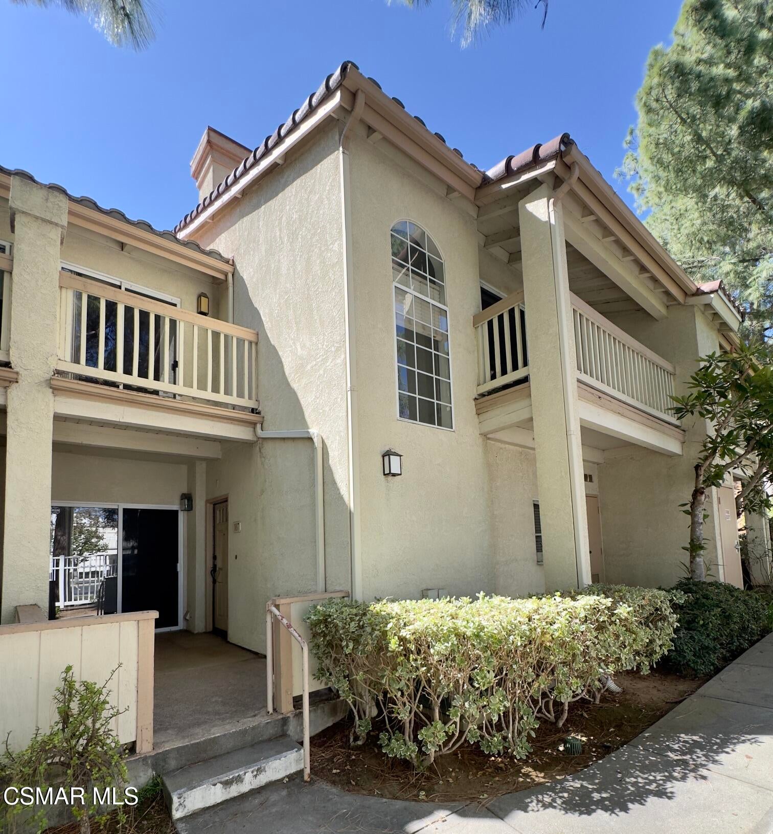 688 Indian Oak Lane 107 — photo