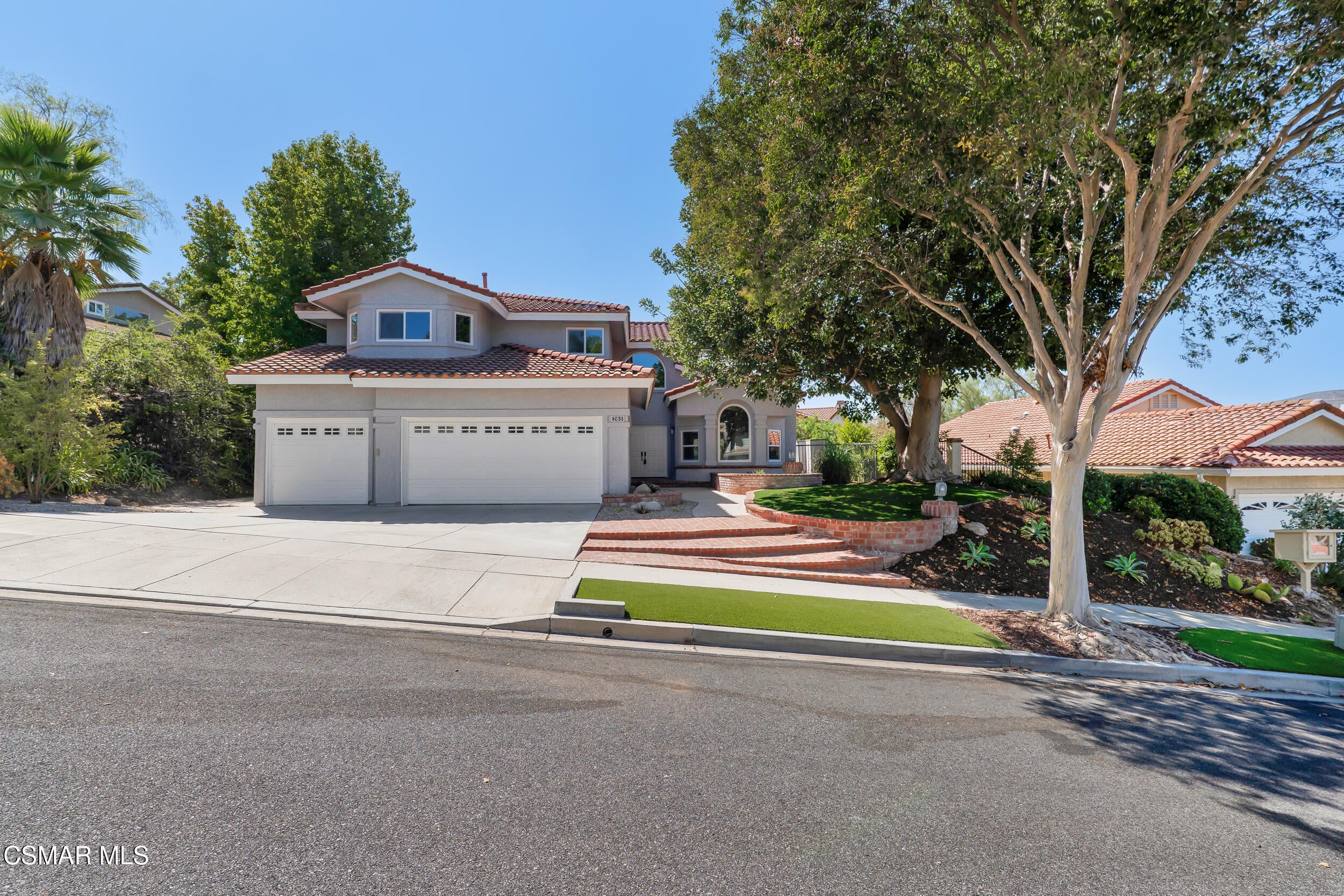 260 Goldenwood Circle — photo