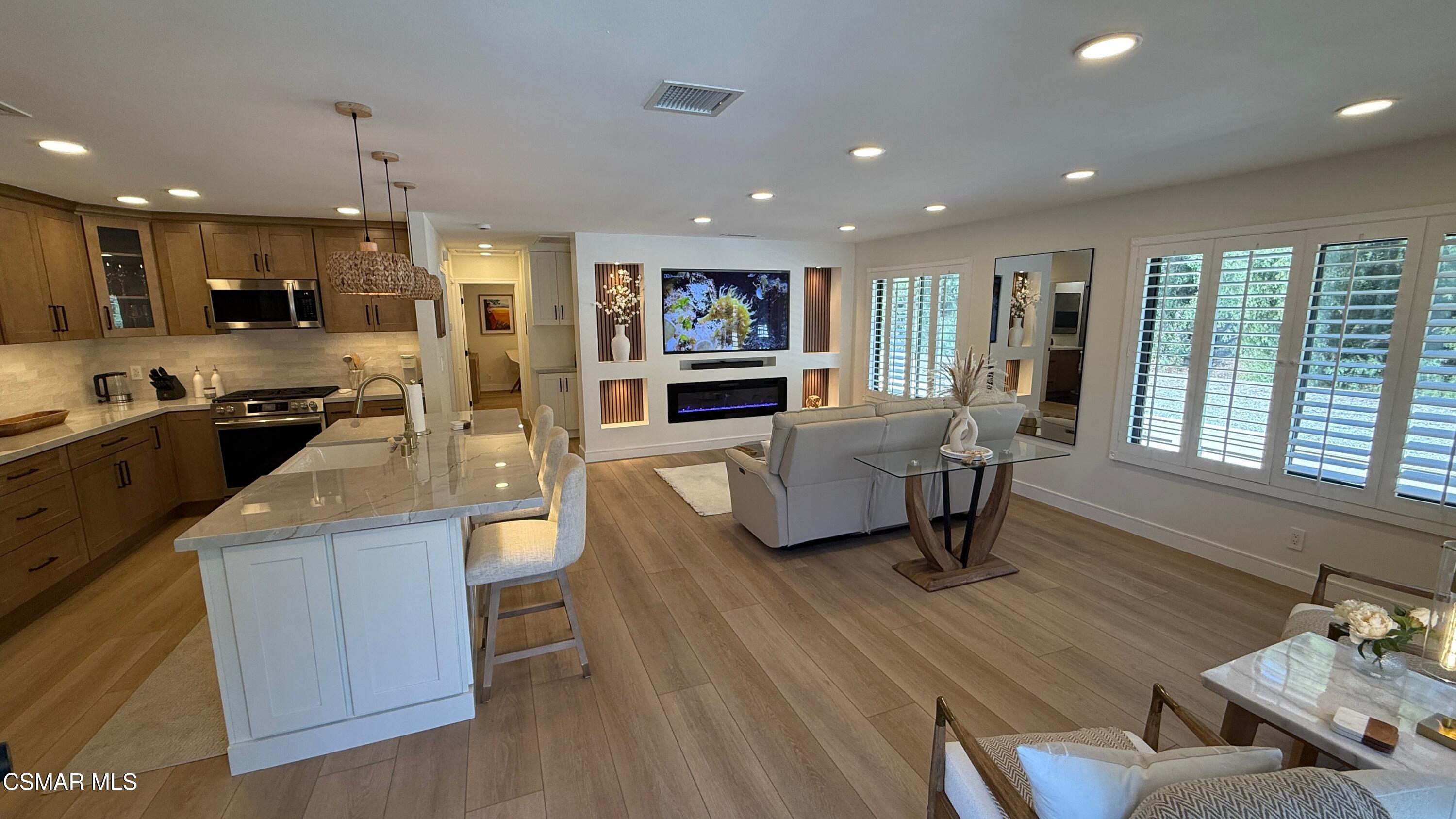 3439 Highwood Court 130 — photo