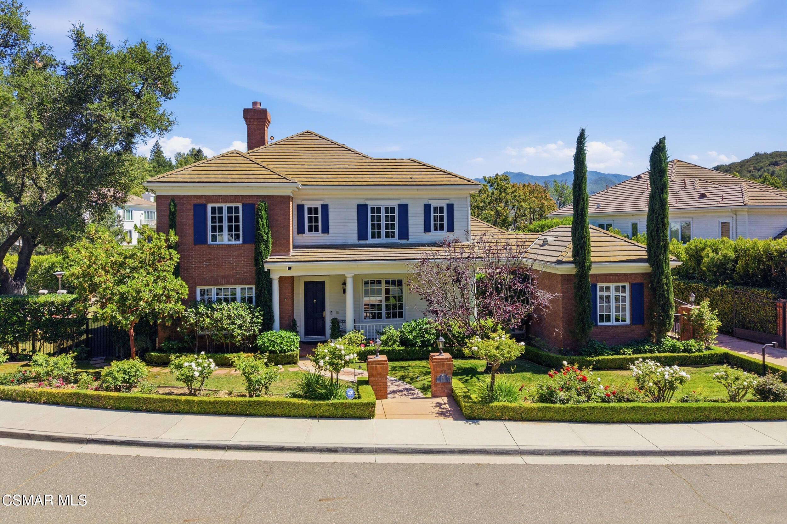 210 Lake Sherwood Drive — photo