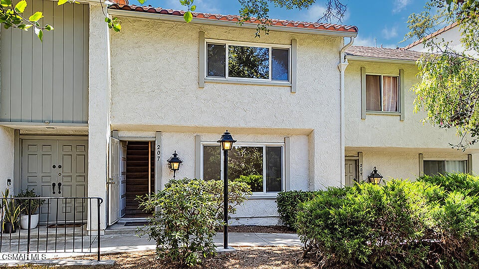 207 Green Heath Place — photo