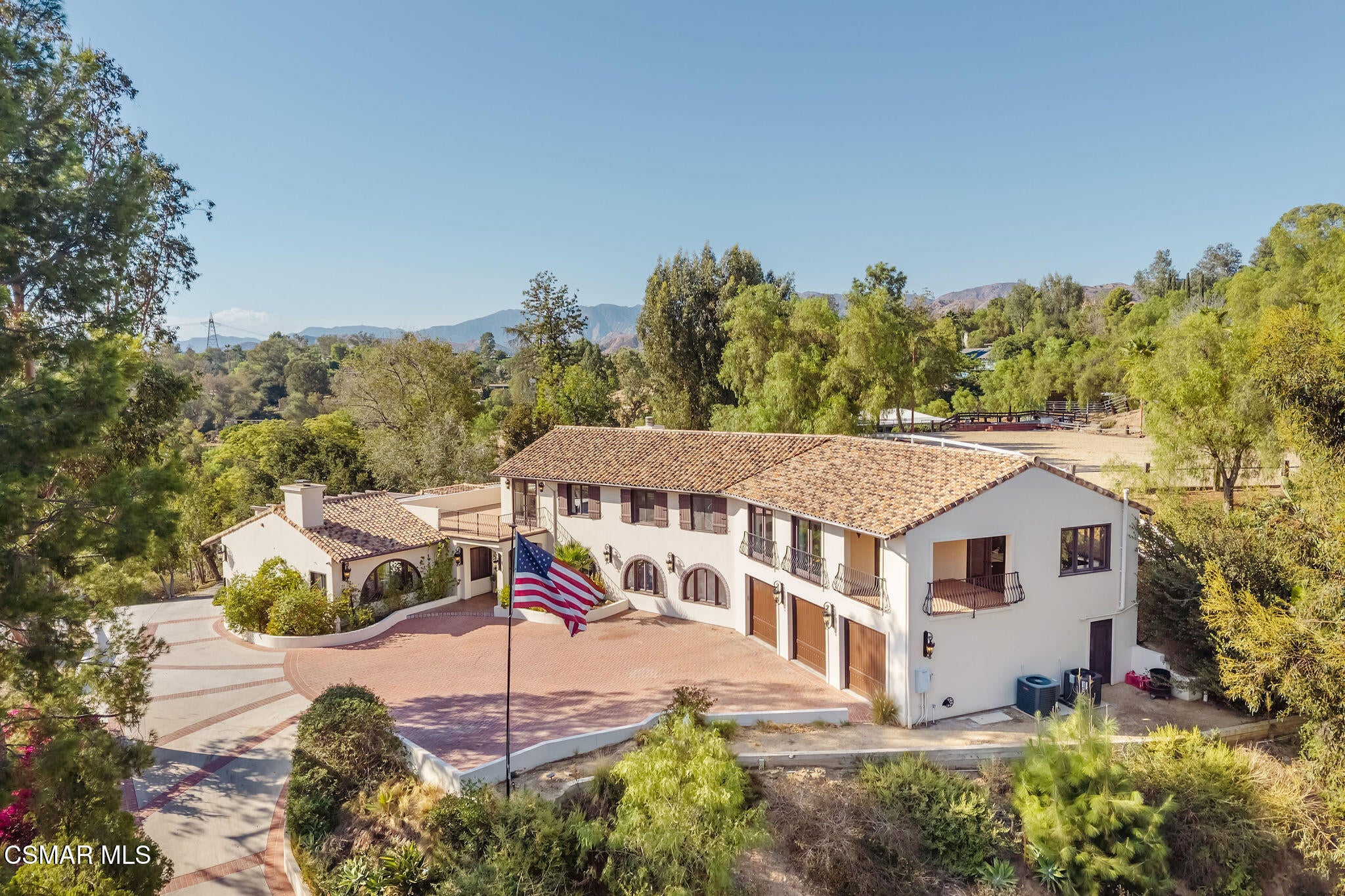 10165 La Canada Way — photo