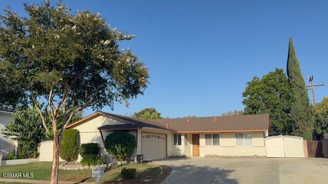 Home in Simi Valley, CA 93065 — photo 2